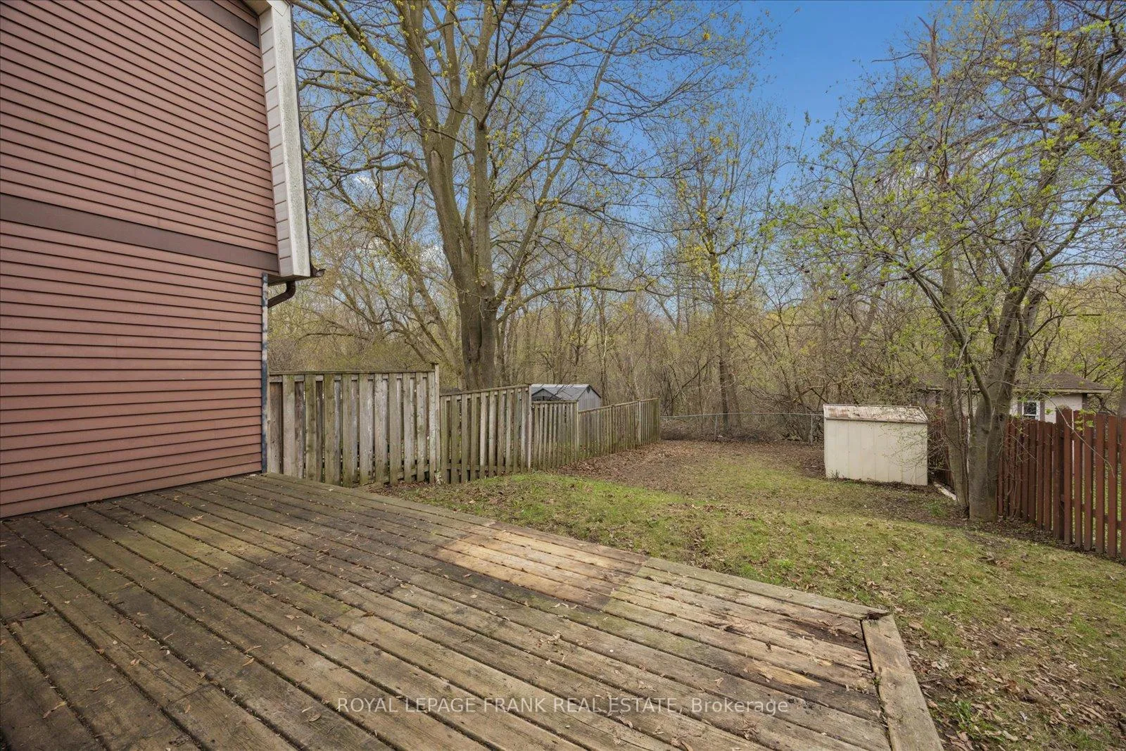 Photo 38 of 572 Camelot Drive, Oshawa, Eastdale — HOMEH