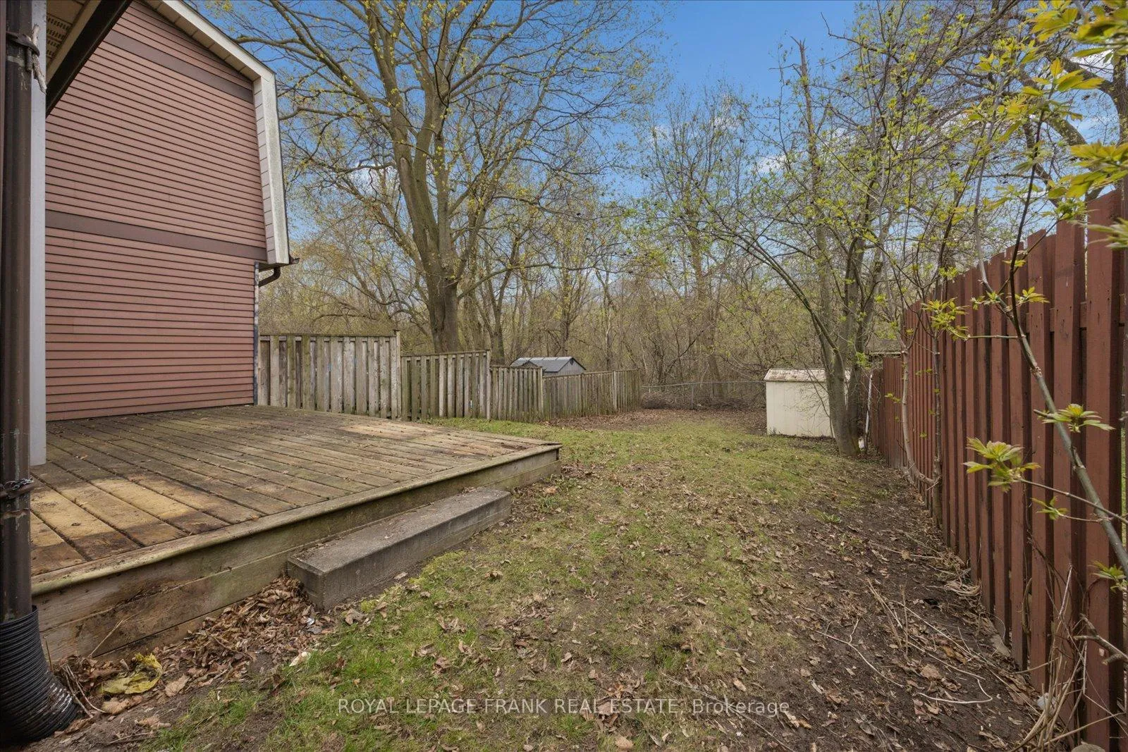 Photo 40 of 572 Camelot Drive, Oshawa, Eastdale — HOMEH