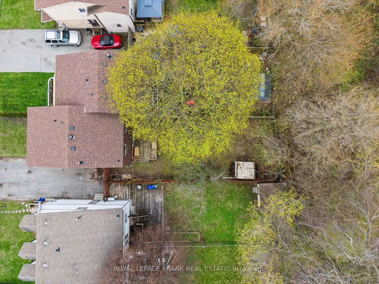 Photo 43 of 572 Camelot Drive, Oshawa, Eastdale — HOMEH