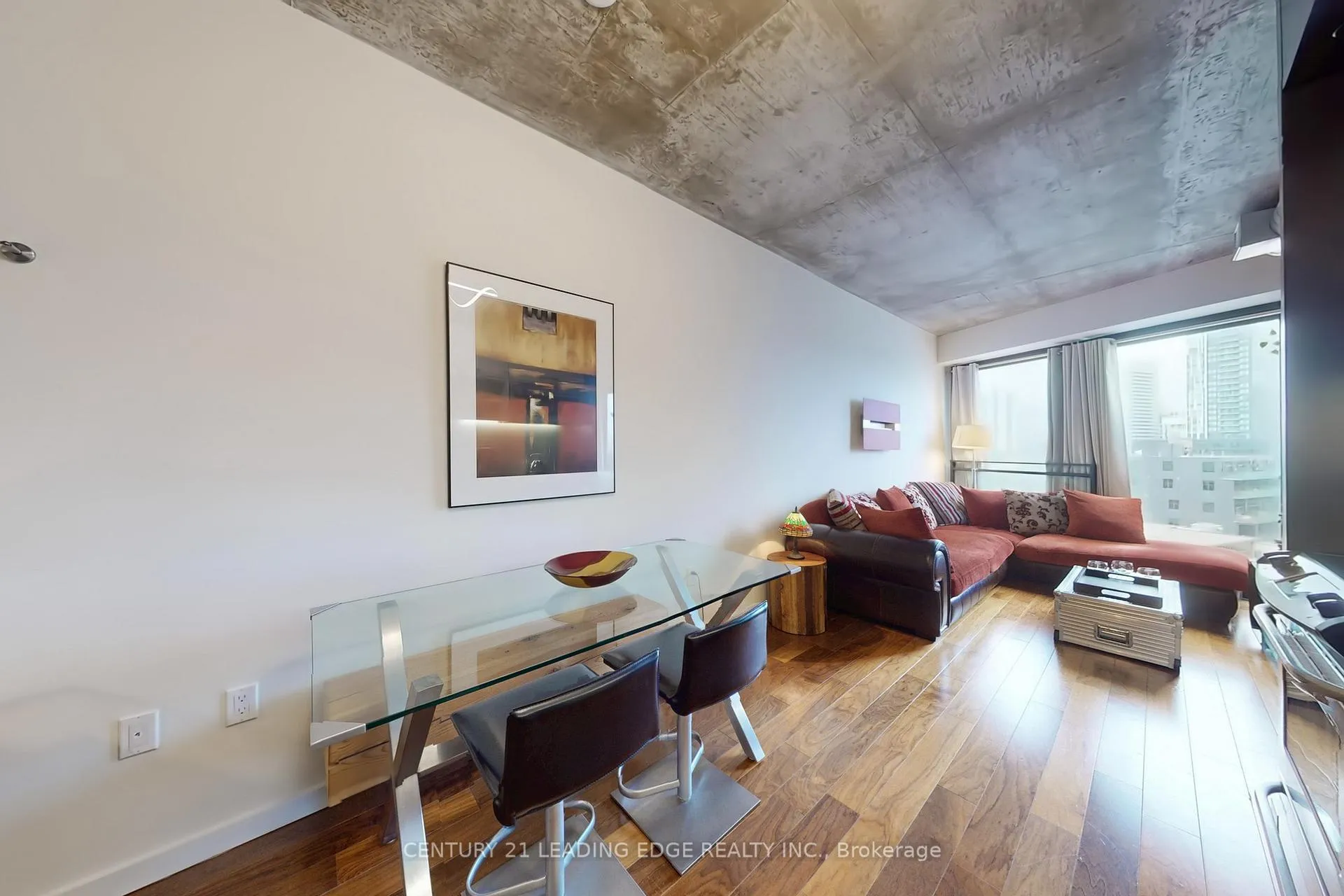 Photo 8 of Unit 802, 51 Trolley Crescent, Toronto, Moss Park — HOMEH