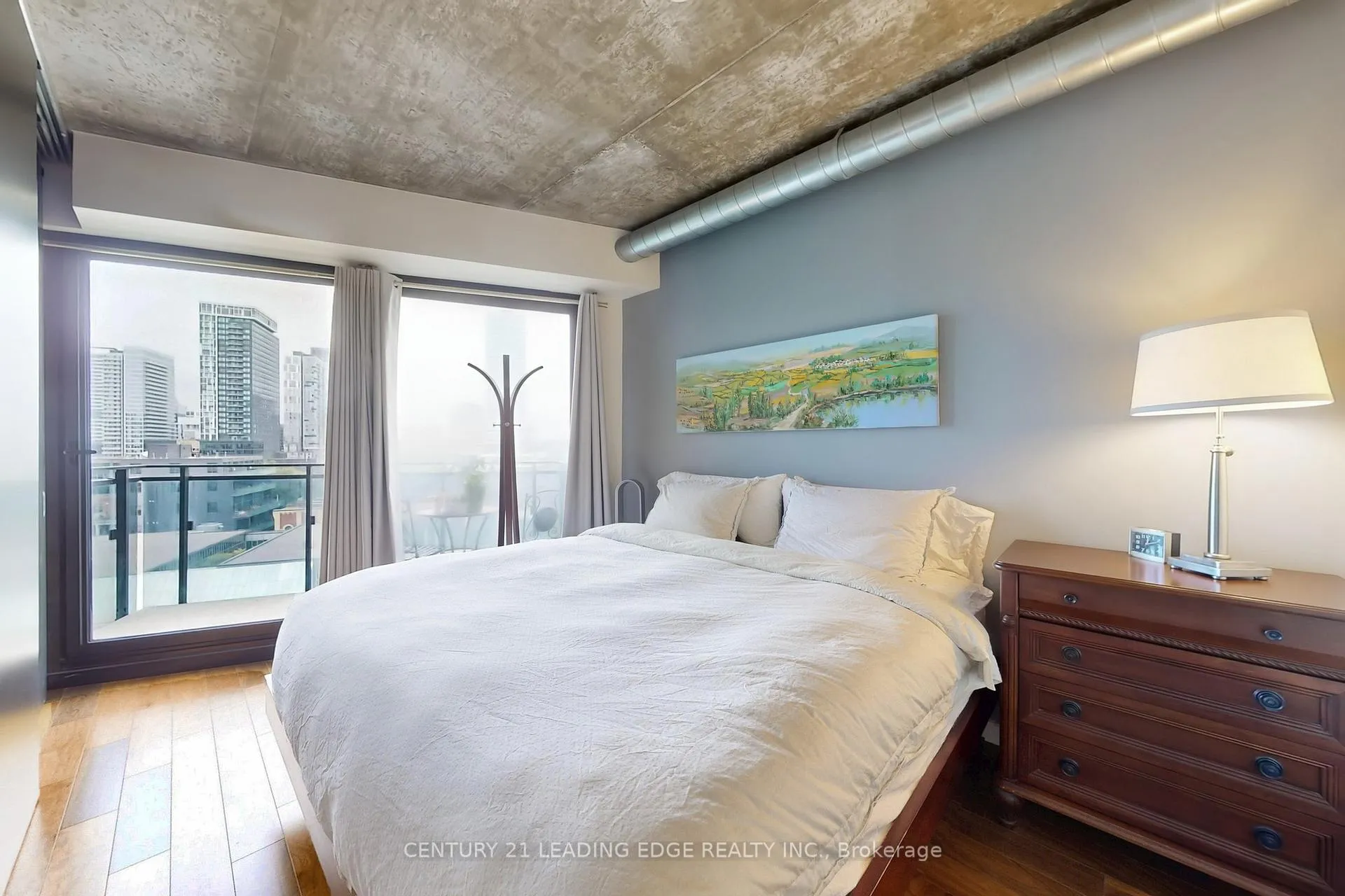 Photo 12 of Unit 802, 51 Trolley Crescent, Toronto, Moss Park — HOMEH