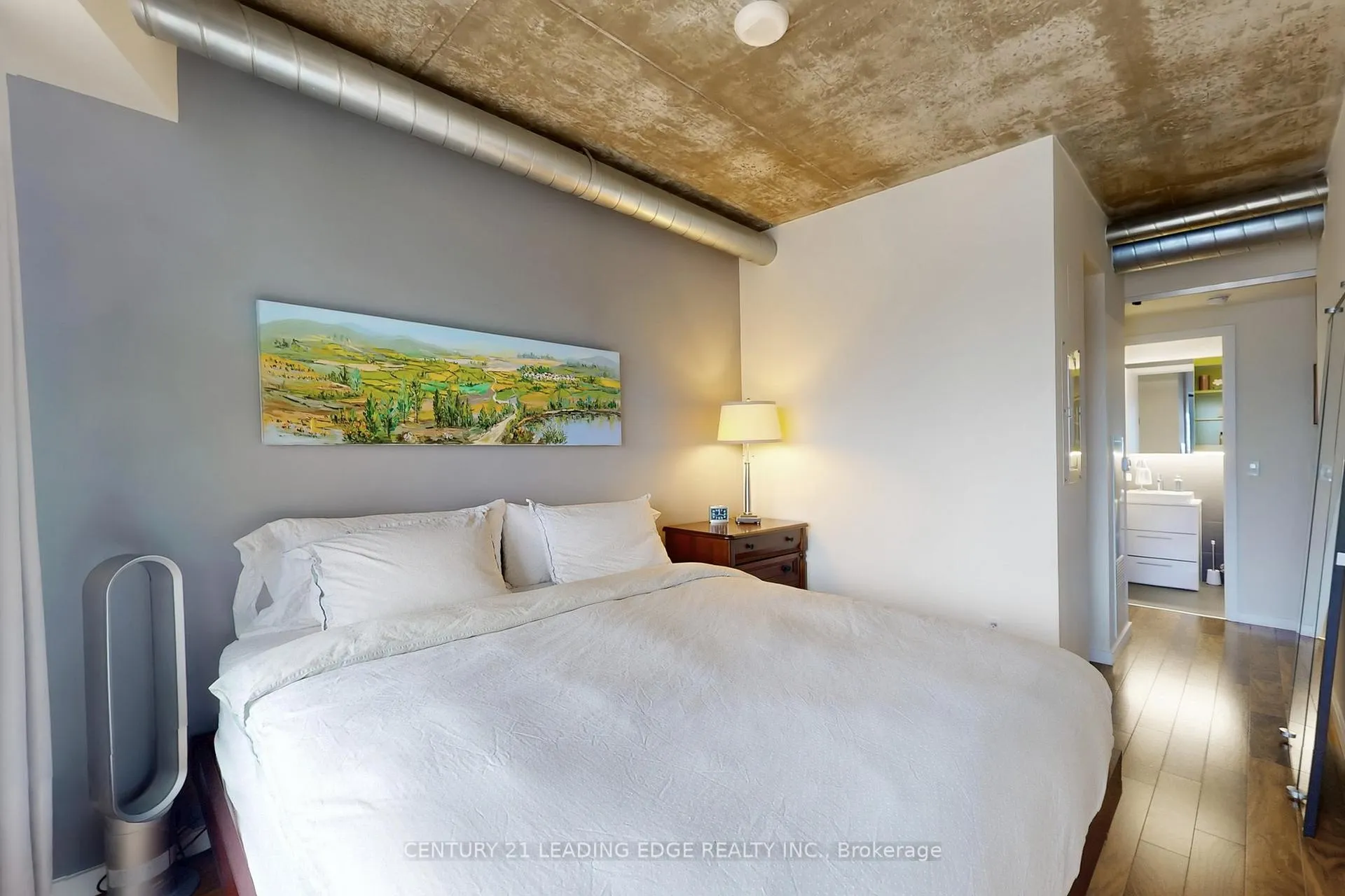 Photo 14 of Unit 802, 51 Trolley Crescent, Toronto, Moss Park — HOMEH
