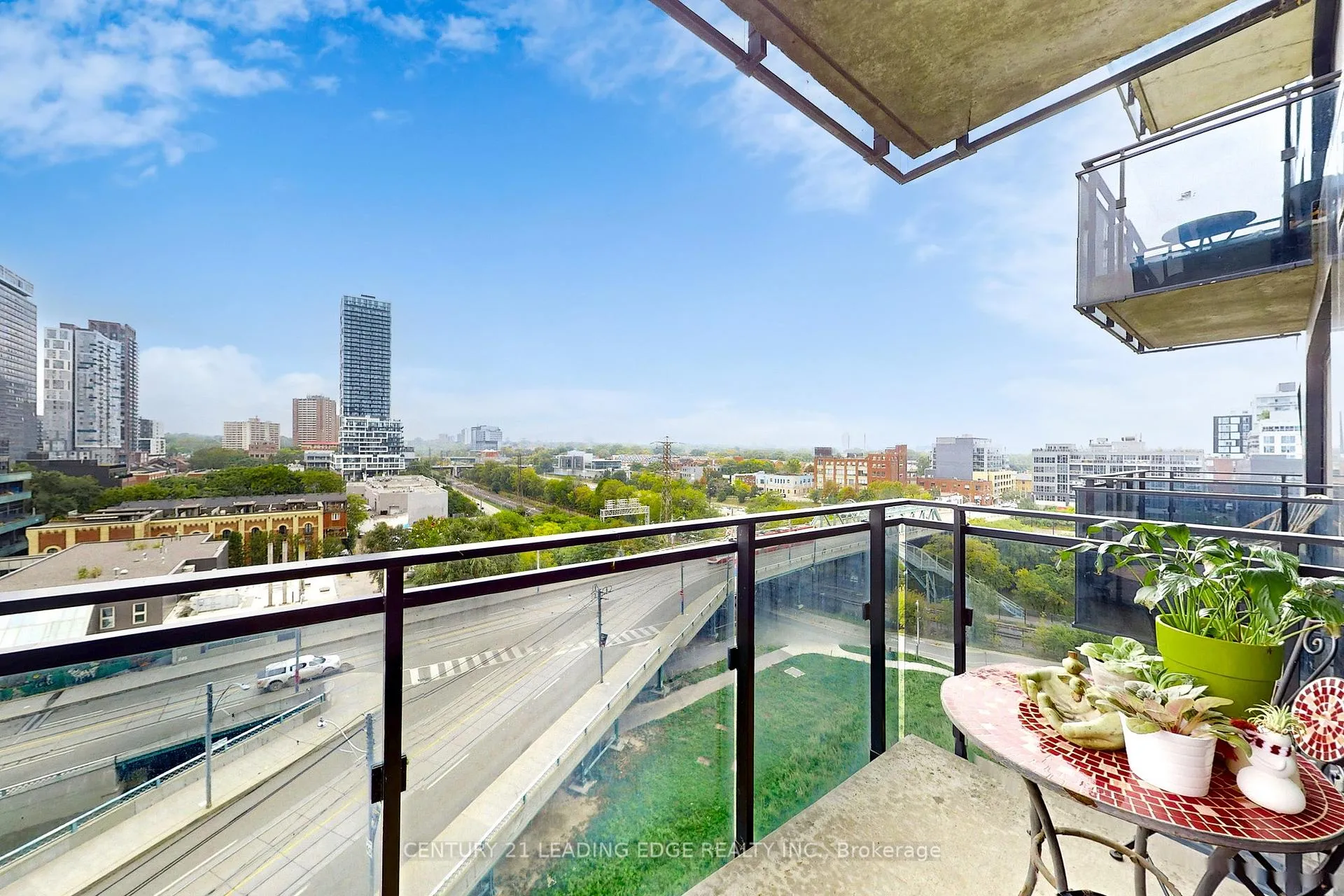 Photo 16 of Unit 802, 51 Trolley Crescent, Toronto, Moss Park — HOMEH