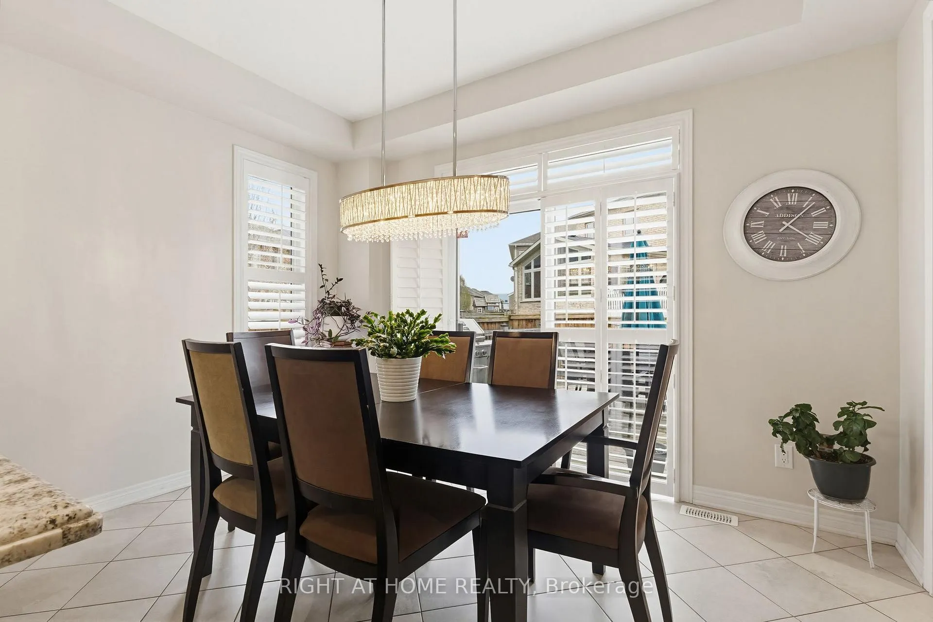 Photo 8 of 3126 Velebit Park Boulevard, Burlington, Alton — HOMEH