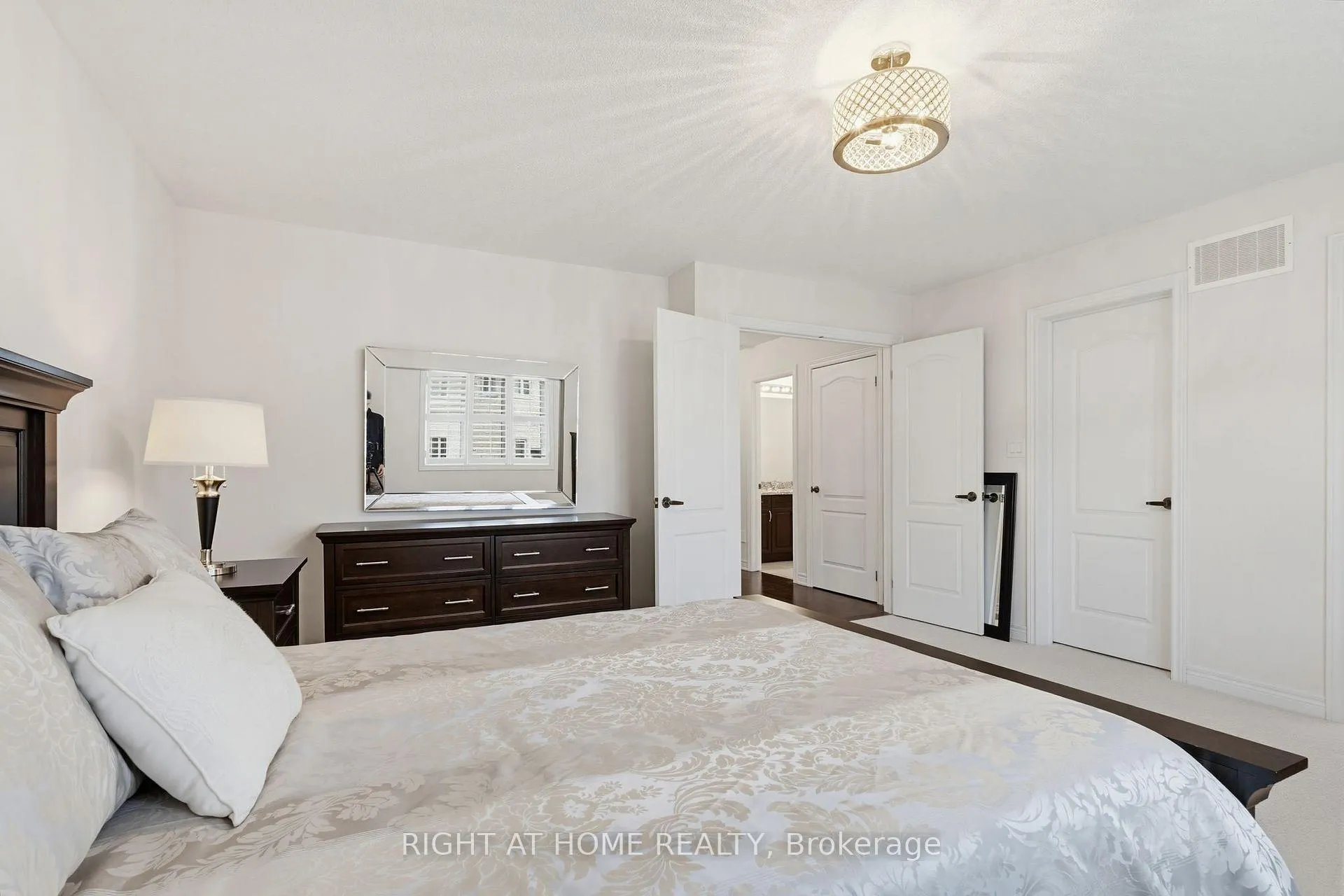 Photo 17 of 3126 Velebit Park Boulevard, Burlington, Alton — HOMEH