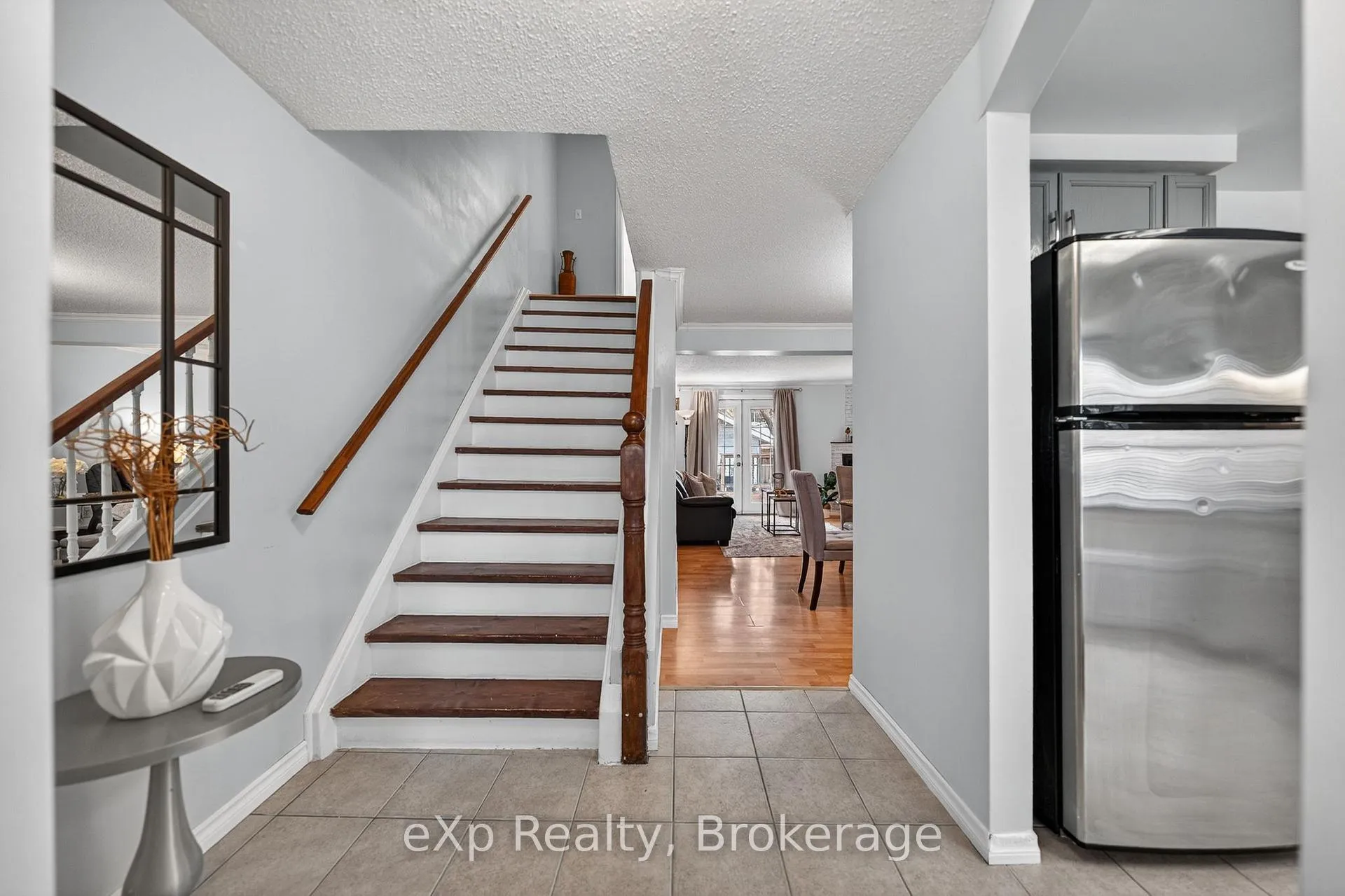 Photo 8 of 111 Connelly Drive, Kitchener — HOMEH