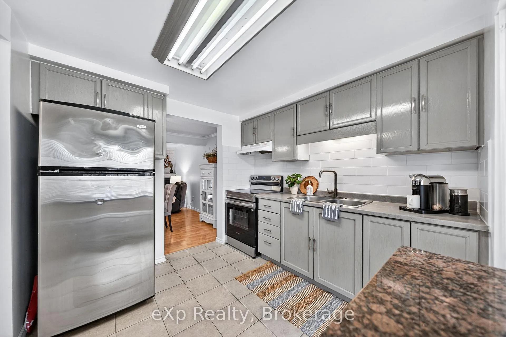Photo 12 of 111 Connelly Drive, Kitchener — HOMEH