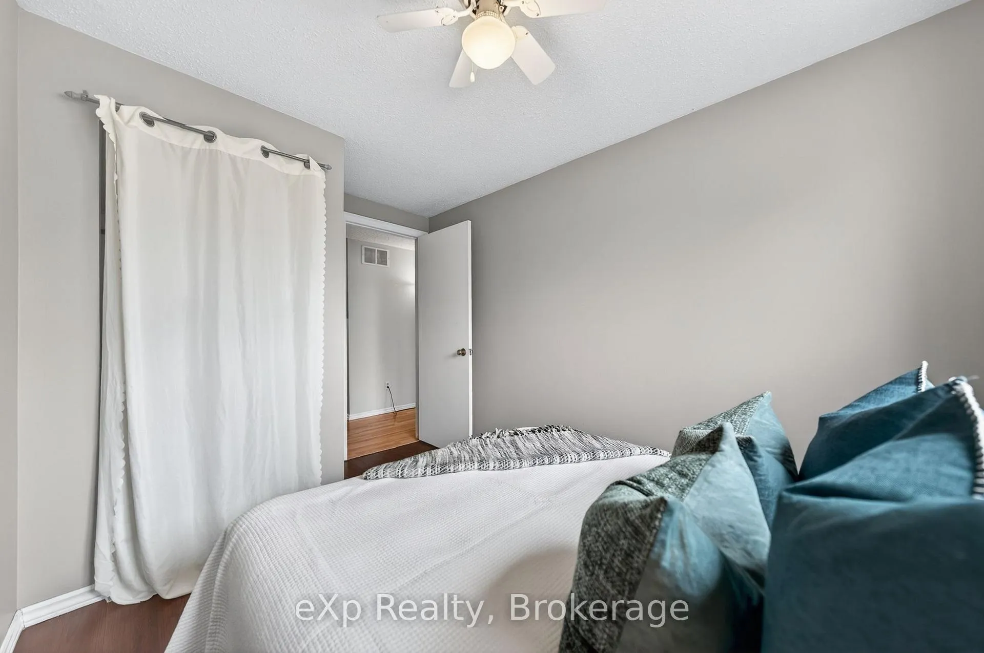 Photo 22 of 111 Connelly Drive, Kitchener — HOMEH