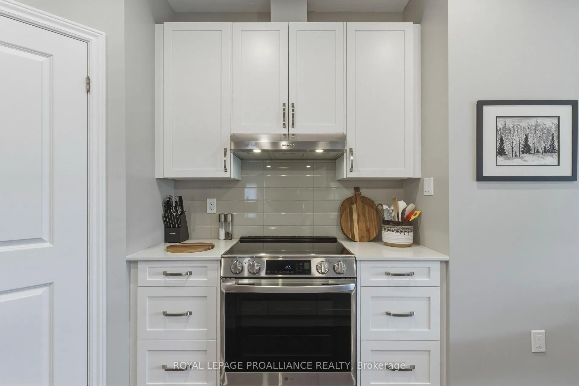 Photo 9 of 117 Adley Drive, Brockville — HOMEH