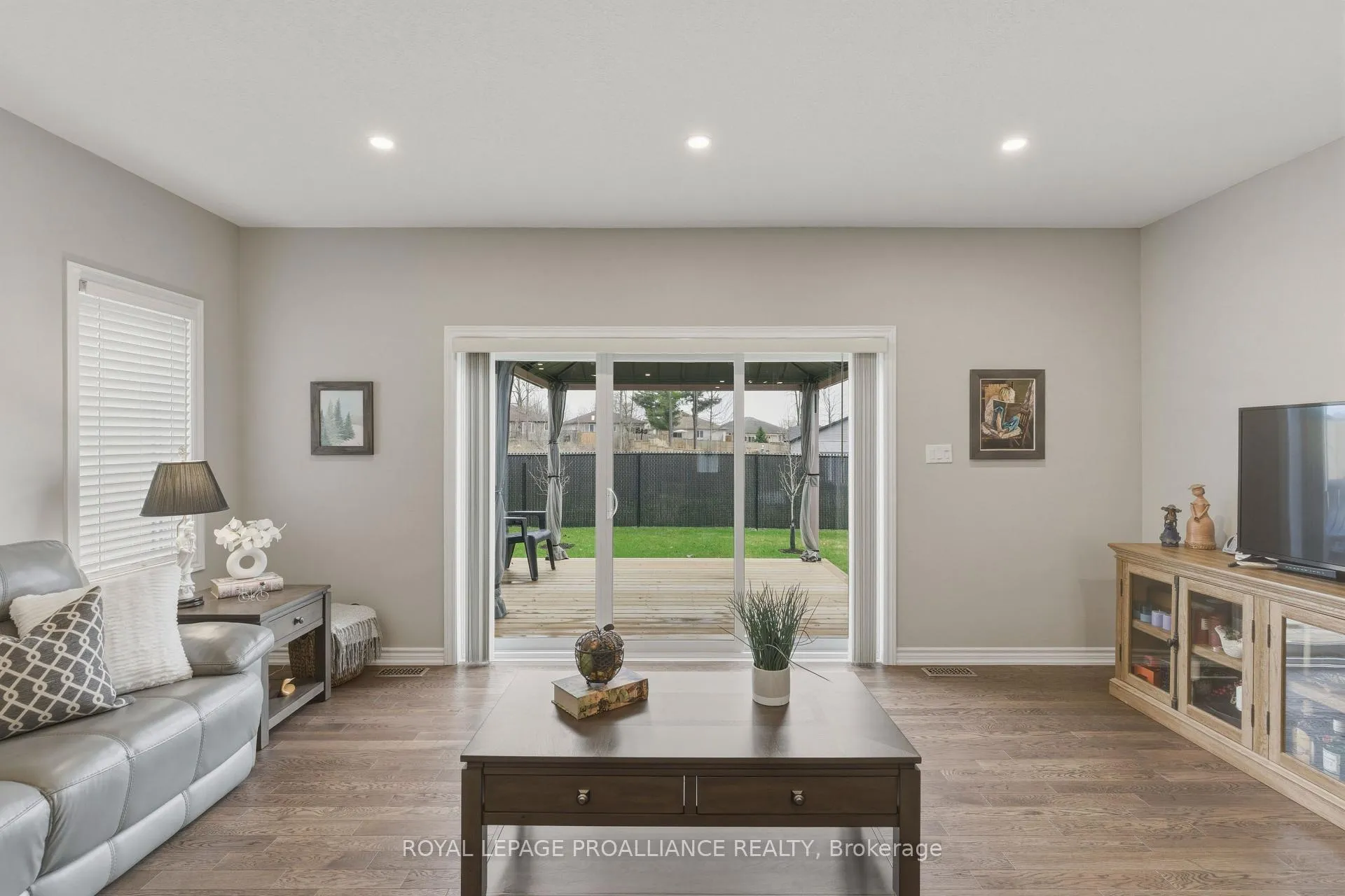 Photo 20 of 117 Adley Drive, Brockville — HOMEH