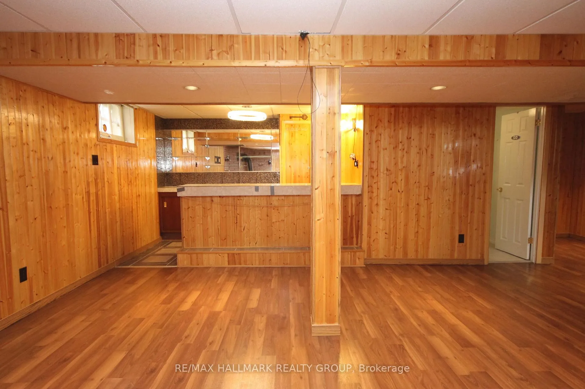 Photo 12 of 461 Lawson Avenue, Ottawa, Overbrook/Castle Heights — HOMEH