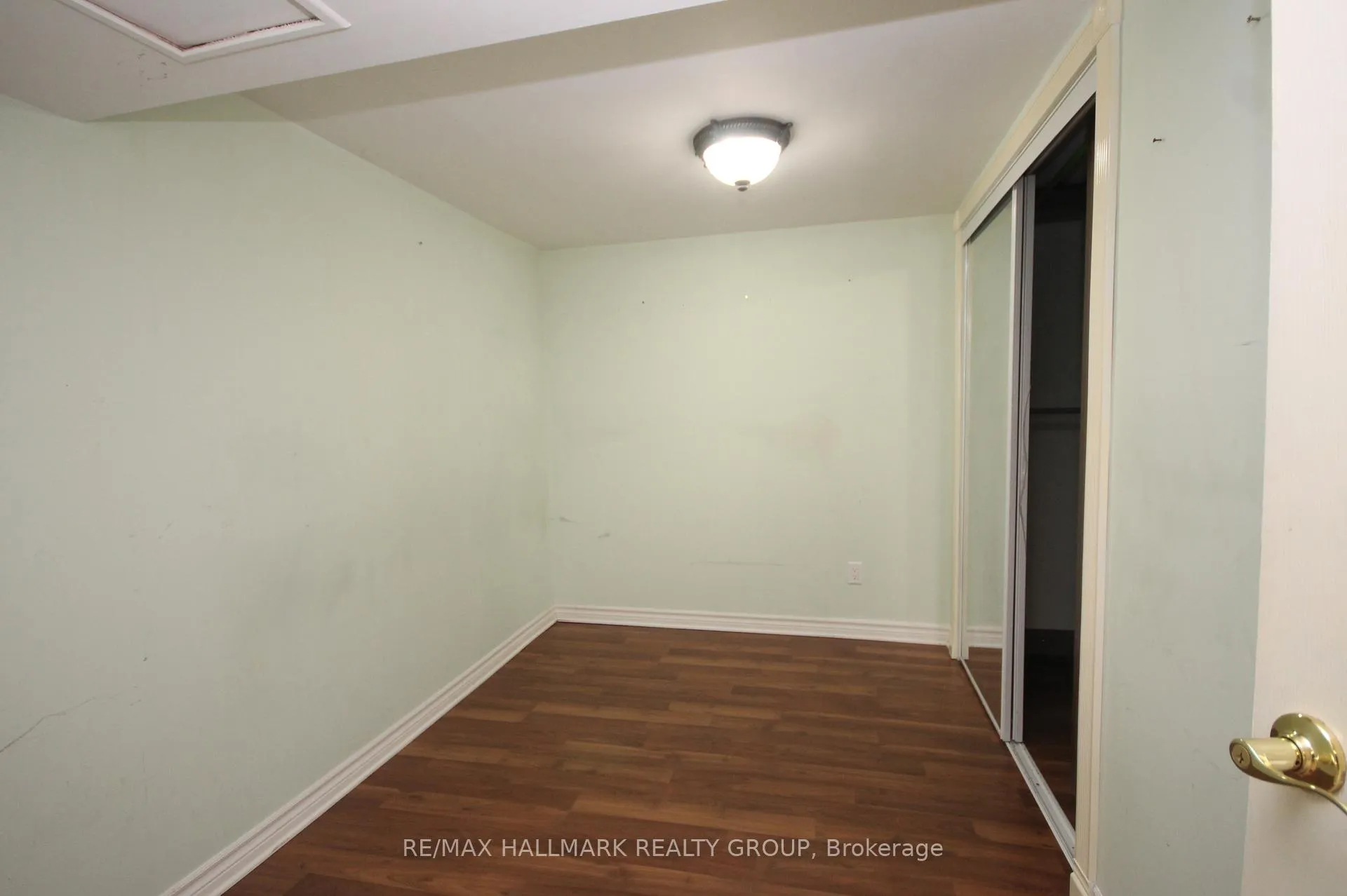 Photo 15 of 461 Lawson Avenue, Ottawa, Overbrook/Castle Heights — HOMEH