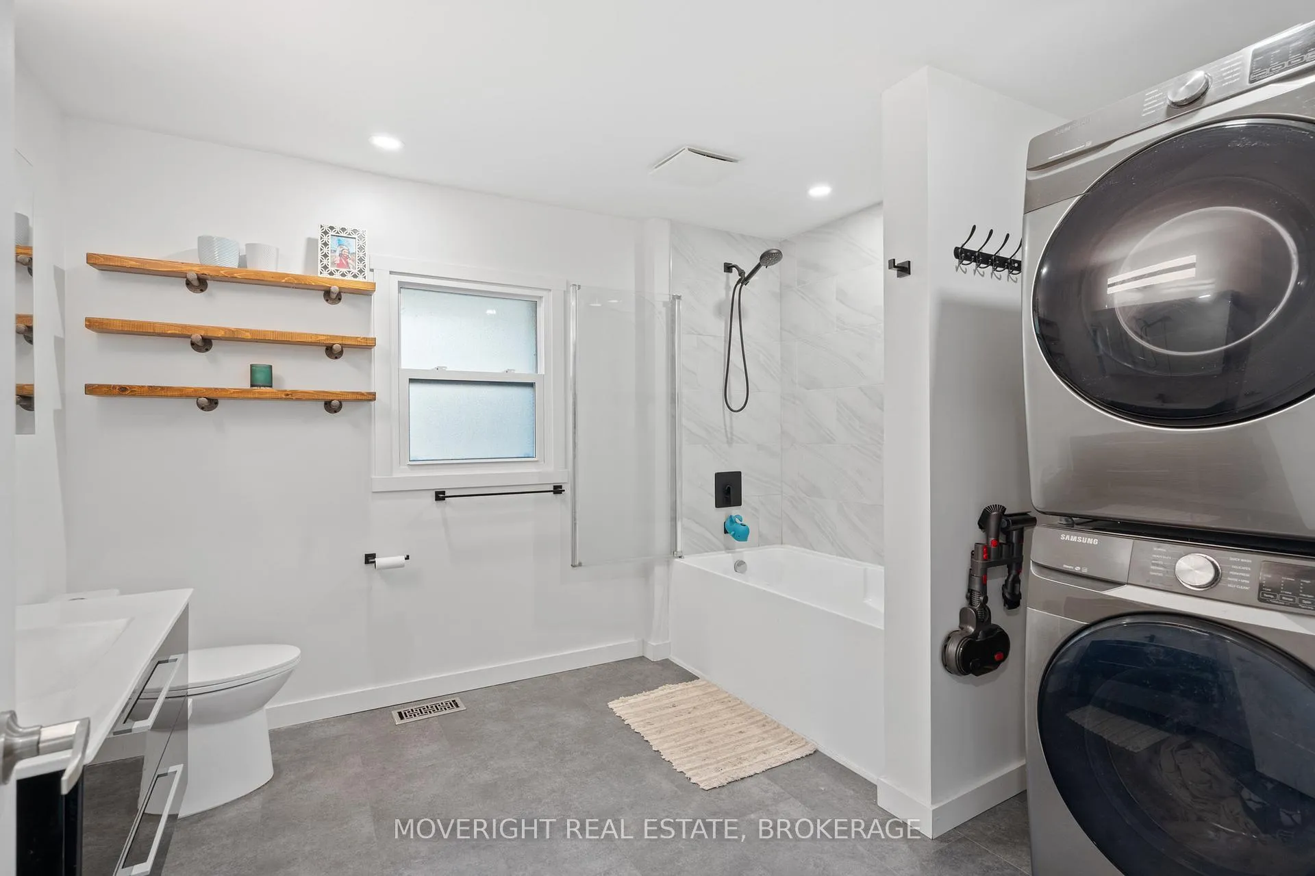 Photo 26 of 331 Fielden Avenue, Port Colborne, Sugarloaf — HOMEH