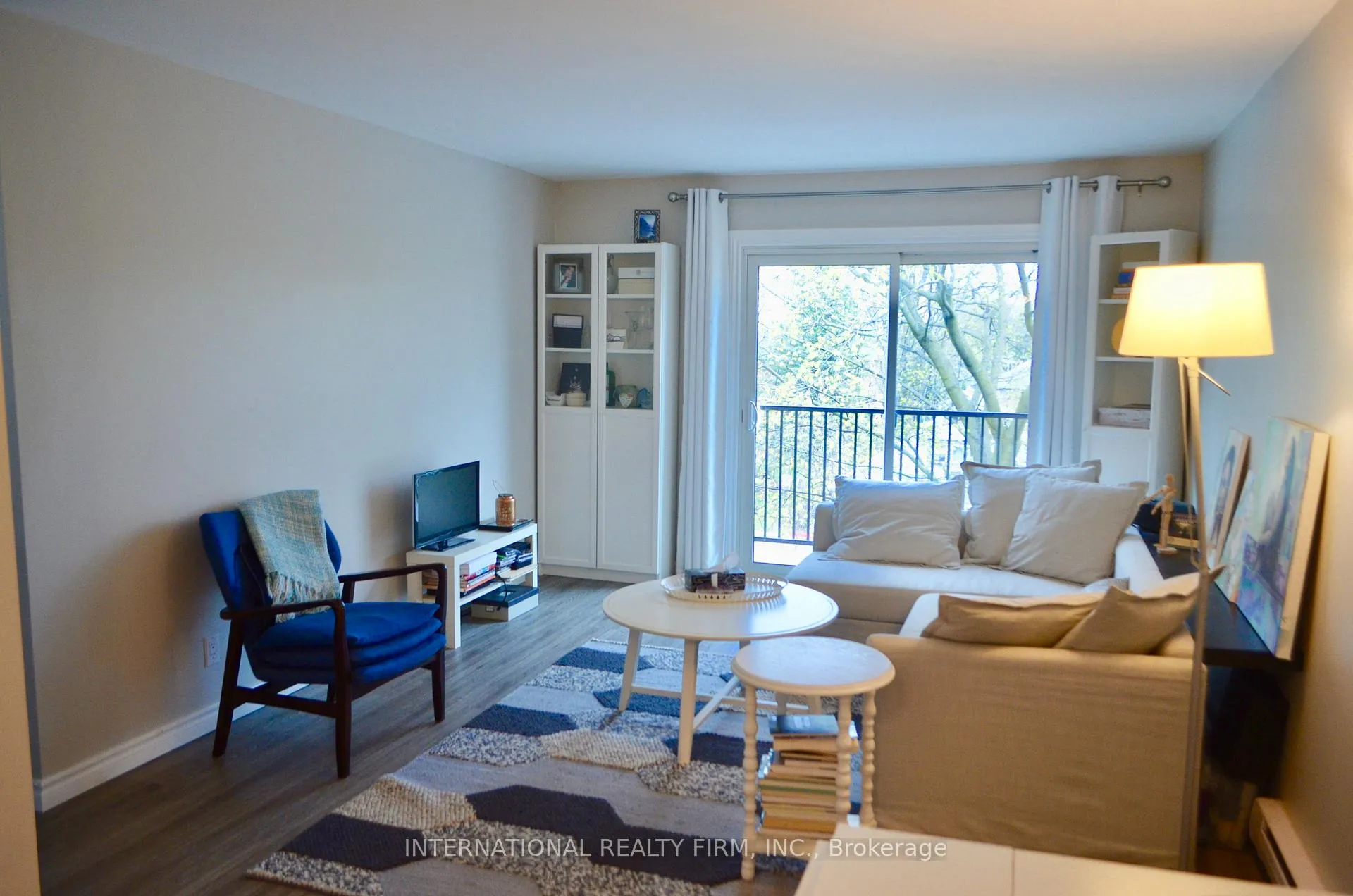 Photo 4 of Unit 407, 25 College Street E, Belleville, Belleville Ward — HOMEH