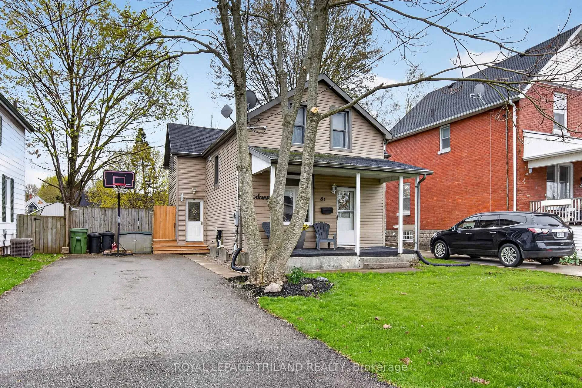 Photo 2 of 81 Locust Street, St. Thomas — HOMEH