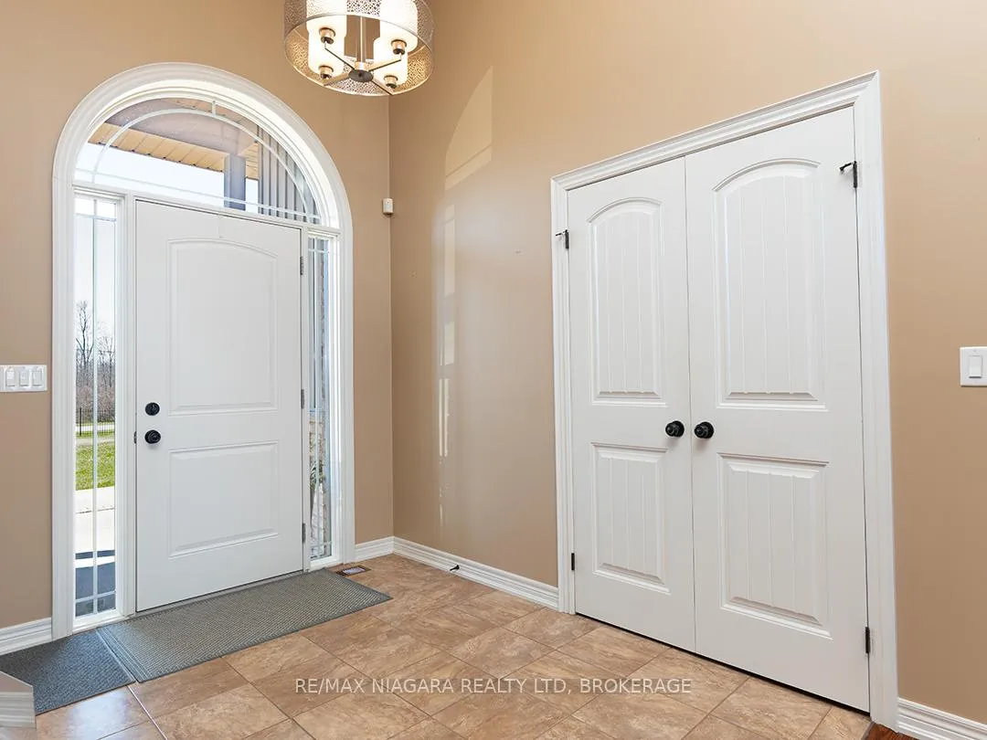Photo 6 of 20219 Youngs Road S, Wainfleet, Marshville/Winger — HOMEH