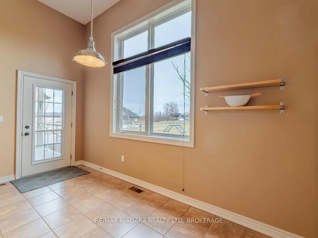 Photo 14 of 20219 Youngs Road S, Wainfleet, Marshville/Winger — HOMEH
