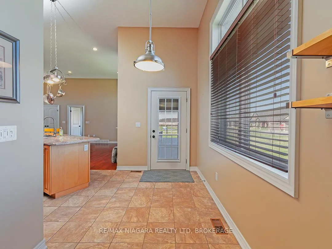 Photo 15 of 20219 Youngs Road S, Wainfleet, Marshville/Winger — HOMEH