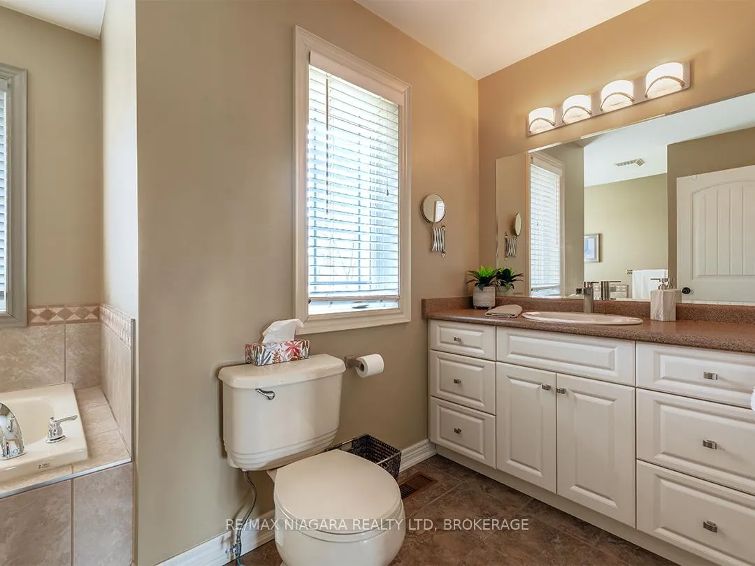 Photo 21 of 20219 Youngs Road S, Wainfleet, Marshville/Winger — HOMEH