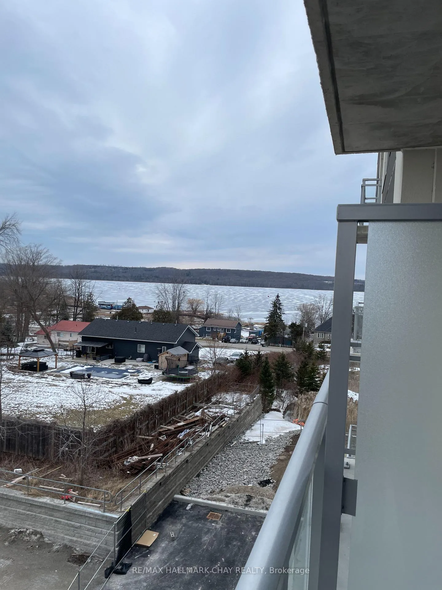 Photo 19 of Unit 202, 56 Lakeside Terrace, Barrie, Little Lake — HOMEH