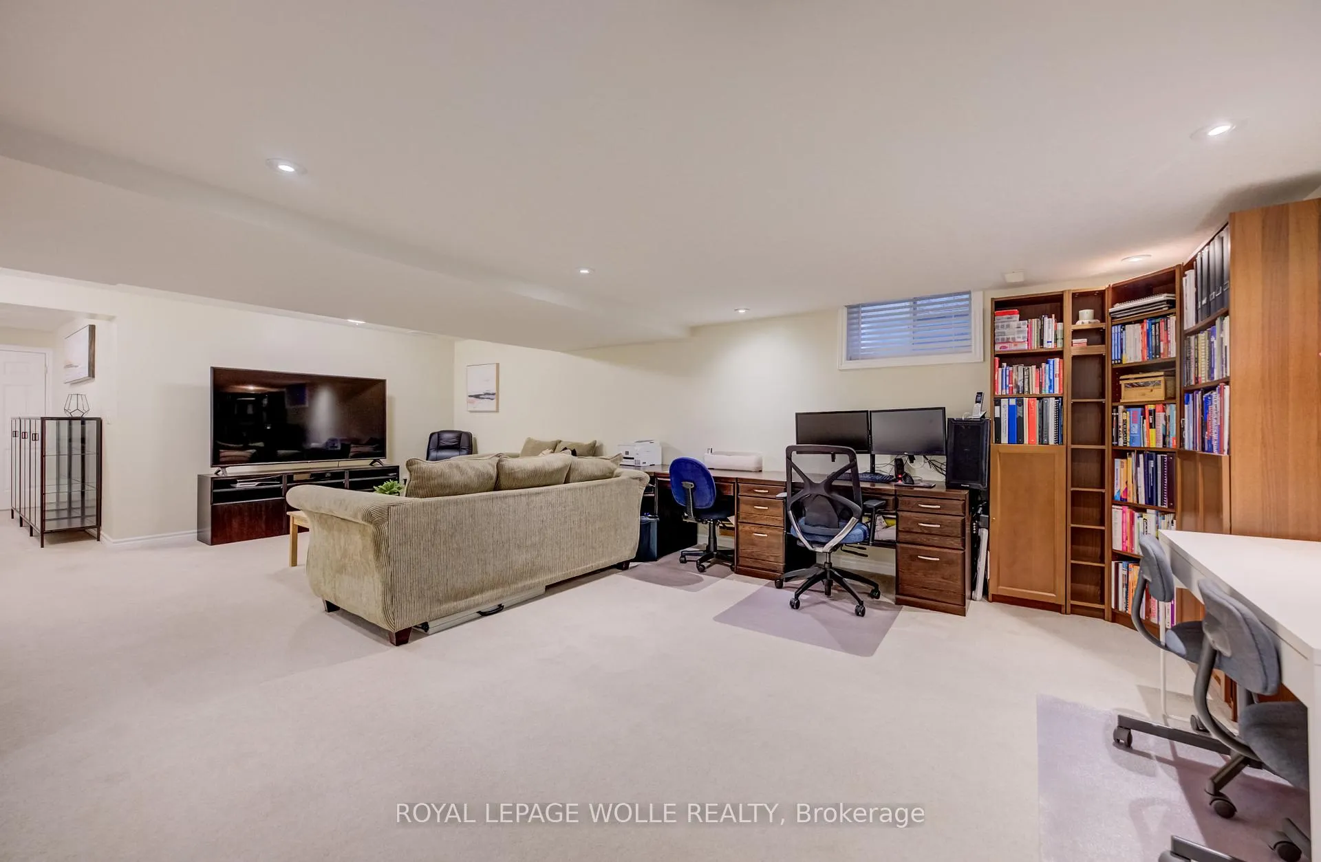 Photo 33 of 23 Northcliffe Crescent, Cambridge — HOMEH