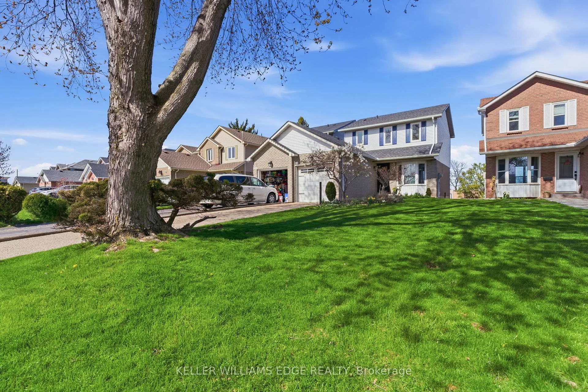 Photo 1 of 2376 Brunswick Court, Burlington, Brant Hills — HOMEH