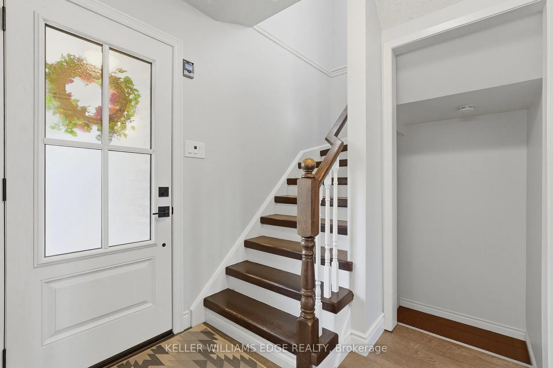Photo 3 of 2376 Brunswick Court, Burlington, Brant Hills — HOMEH