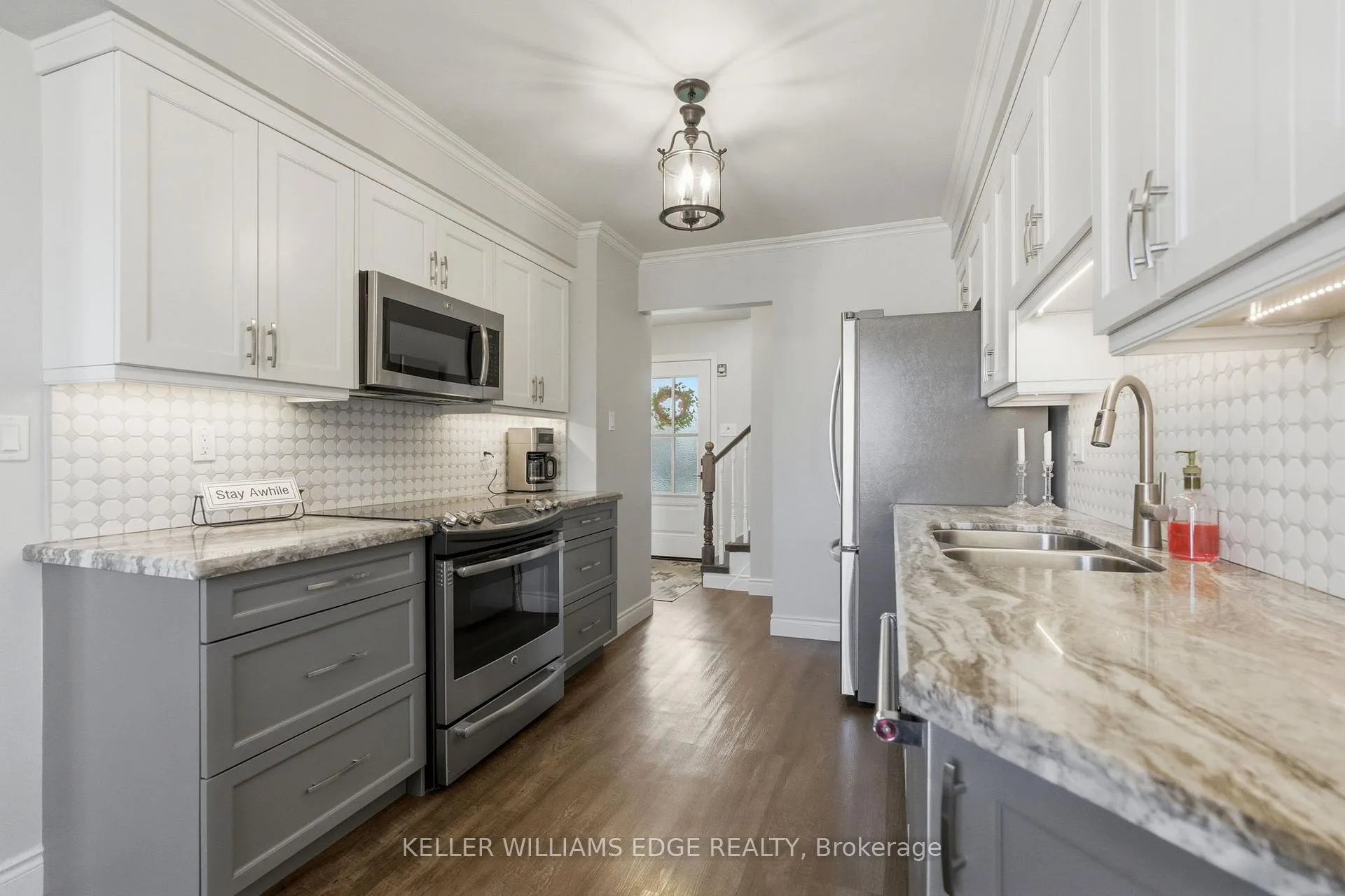 Photo 4 of 2376 Brunswick Court, Burlington, Brant Hills — HOMEH