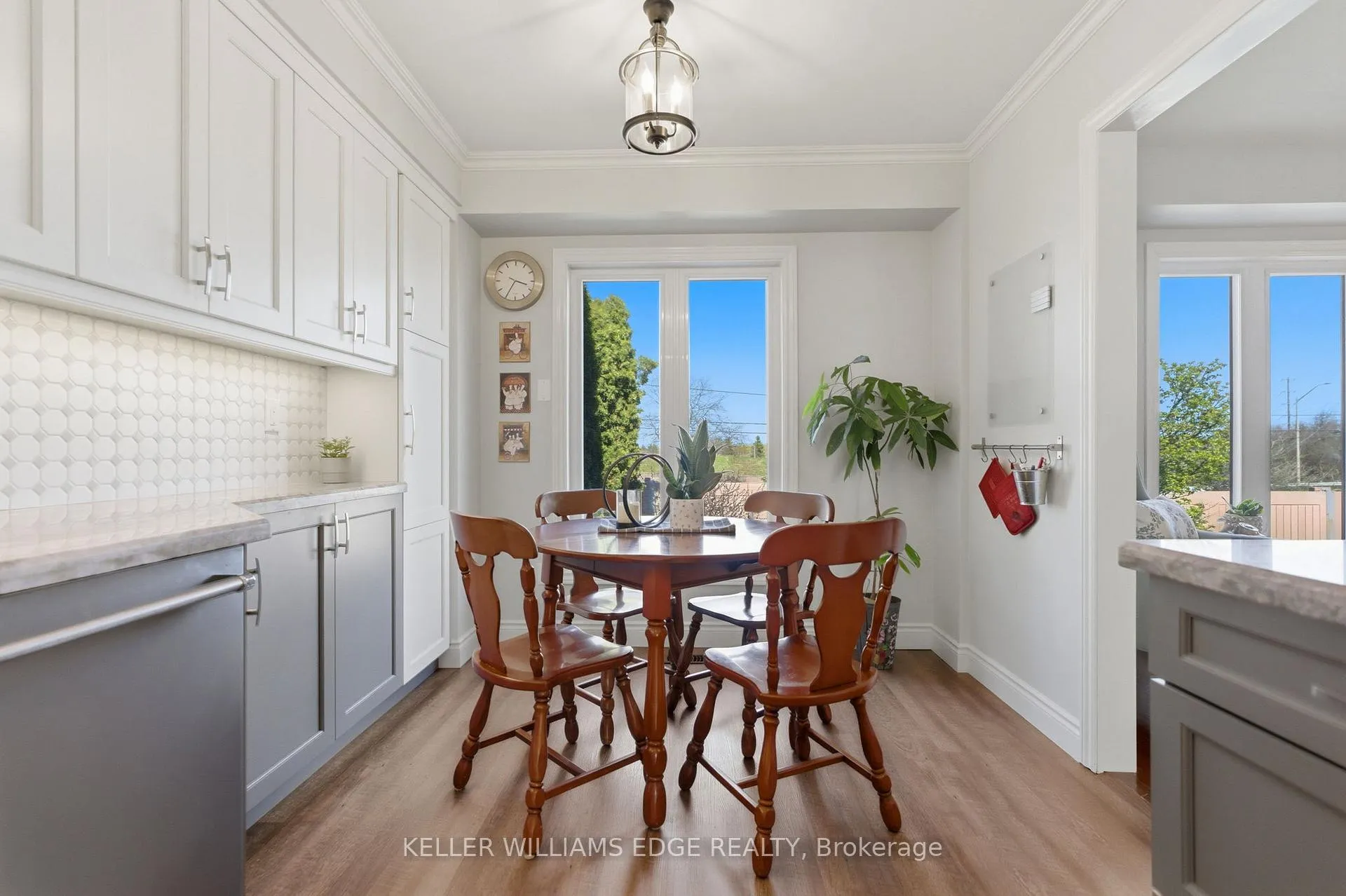 Photo 6 of 2376 Brunswick Court, Burlington, Brant Hills — HOMEH