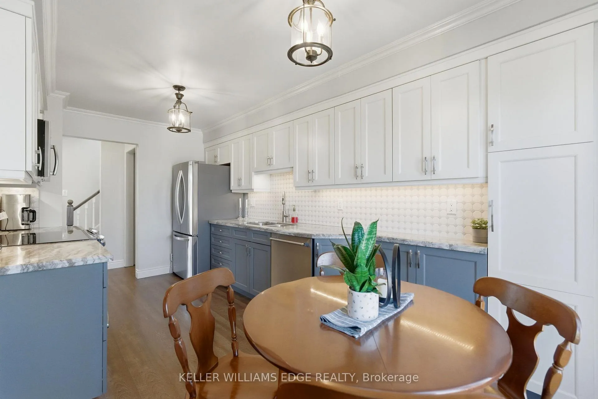 Photo 7 of 2376 Brunswick Court, Burlington, Brant Hills — HOMEH