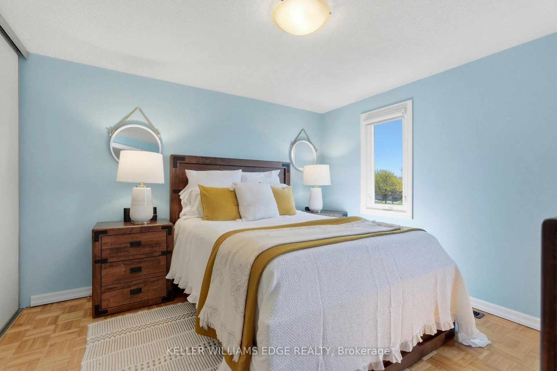 Photo 16 of 2376 Brunswick Court, Burlington, Brant Hills — HOMEH