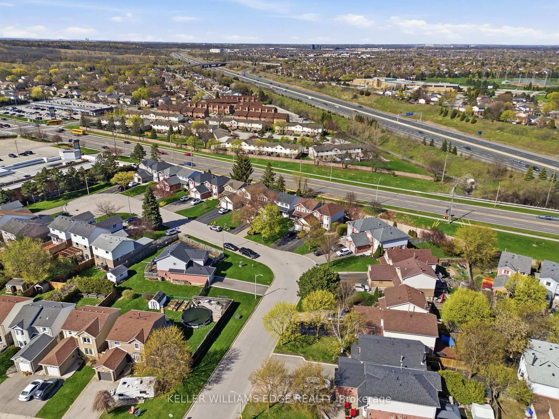 Photo 37 of 2376 Brunswick Court, Burlington, Brant Hills — HOMEH