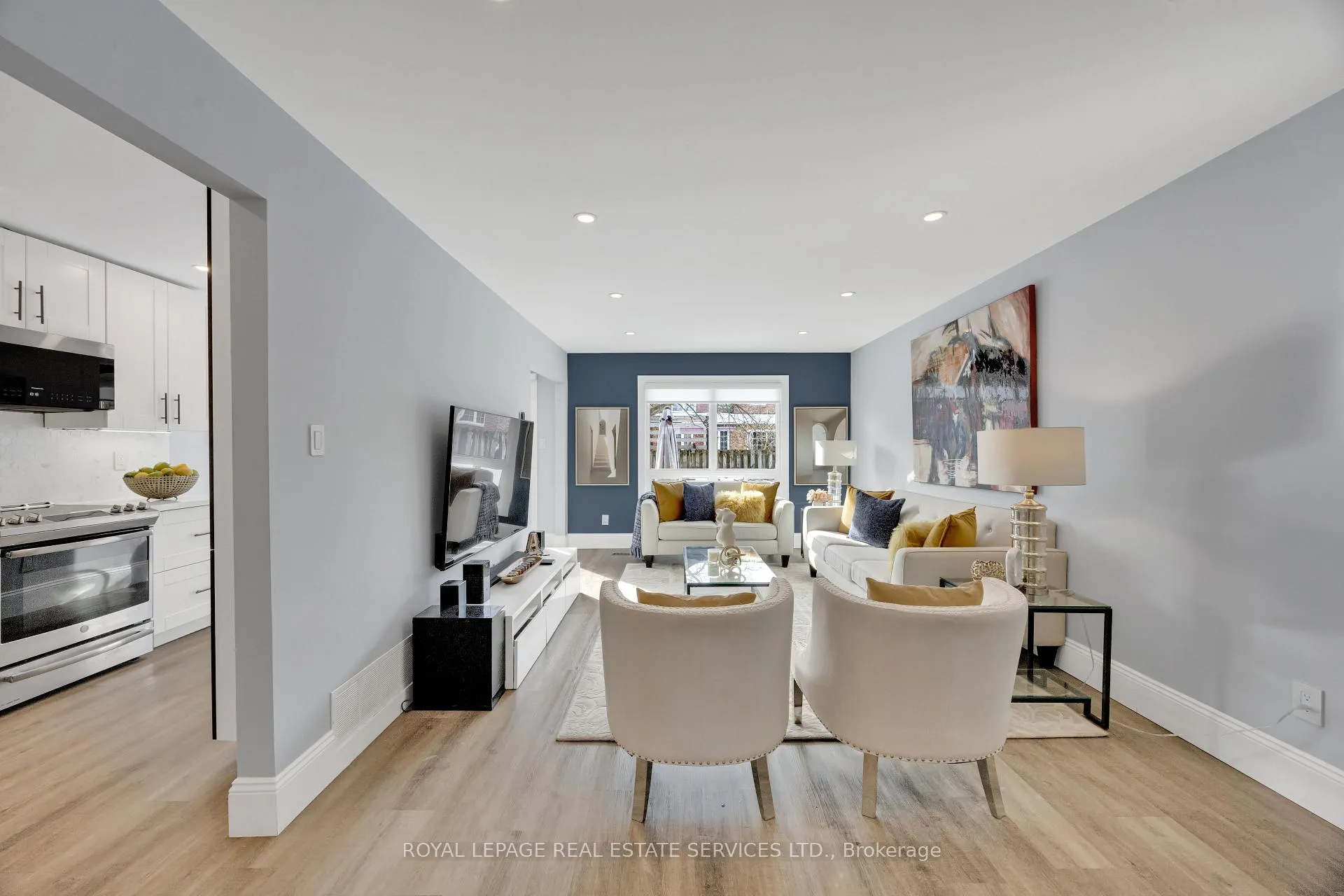 Photo 7 of 284 Rimmington Drive, Oakville, River Oaks — HOMEH