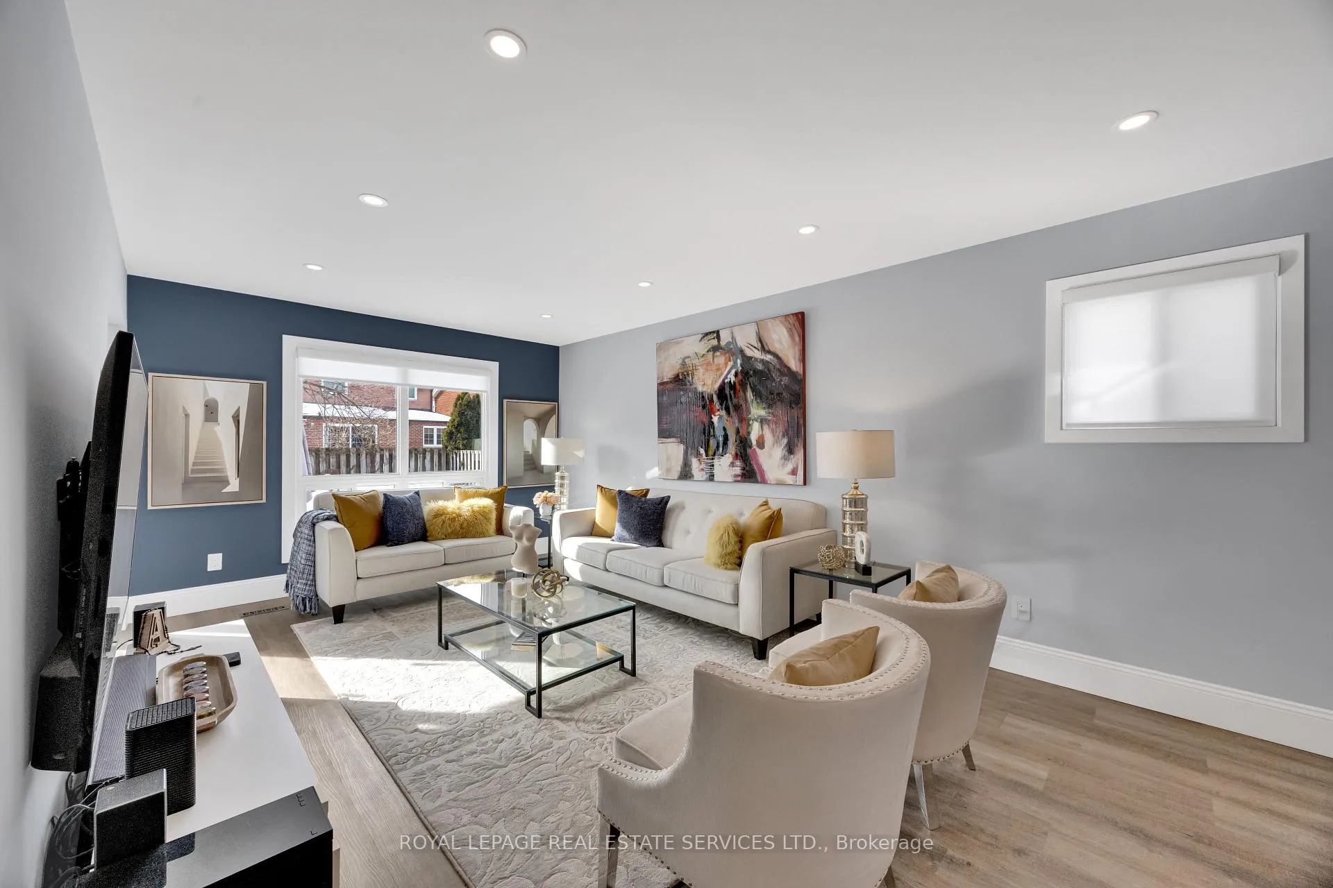 Photo 10 of 284 Rimmington Drive, Oakville, River Oaks — HOMEH