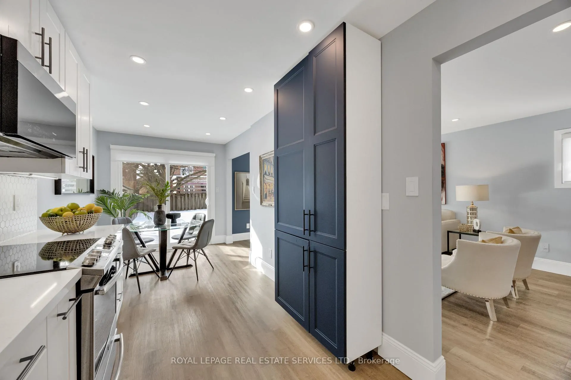 Photo 12 of 284 Rimmington Drive, Oakville, River Oaks — HOMEH