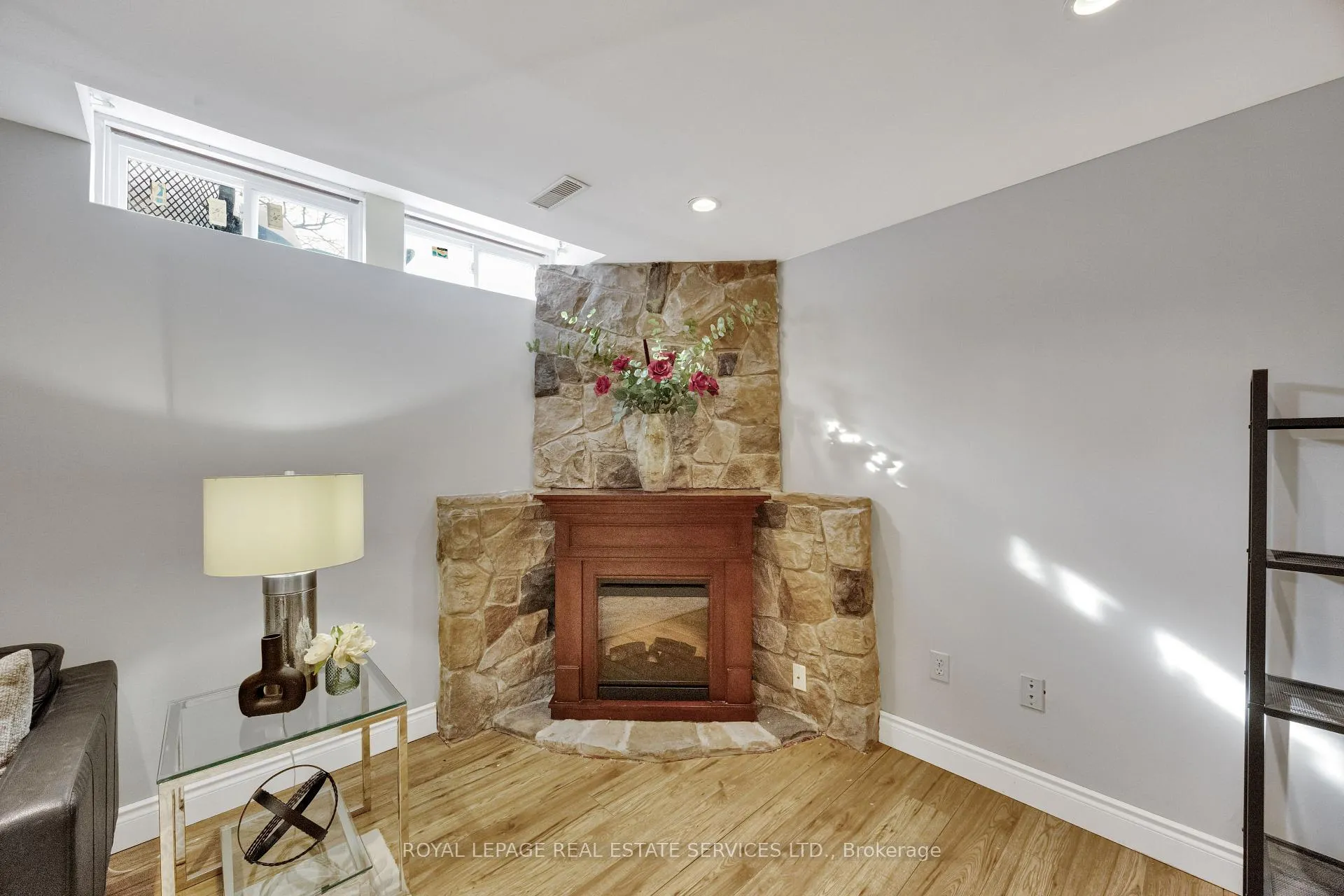 Photo 34 of 284 Rimmington Drive, Oakville, River Oaks — HOMEH