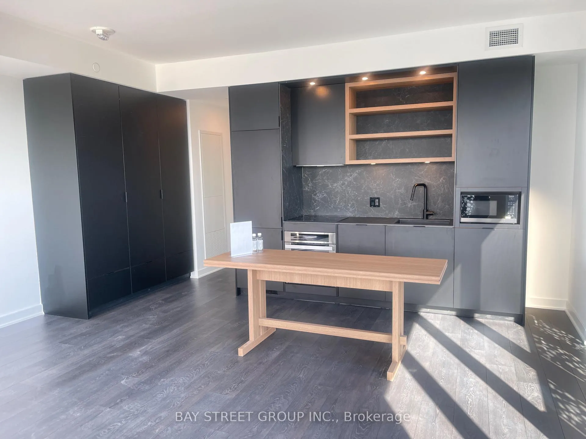 Photo 2 of Unit 4602, 55 Charles Street E, Toronto, Church-Yonge Corridor — HOMEH
