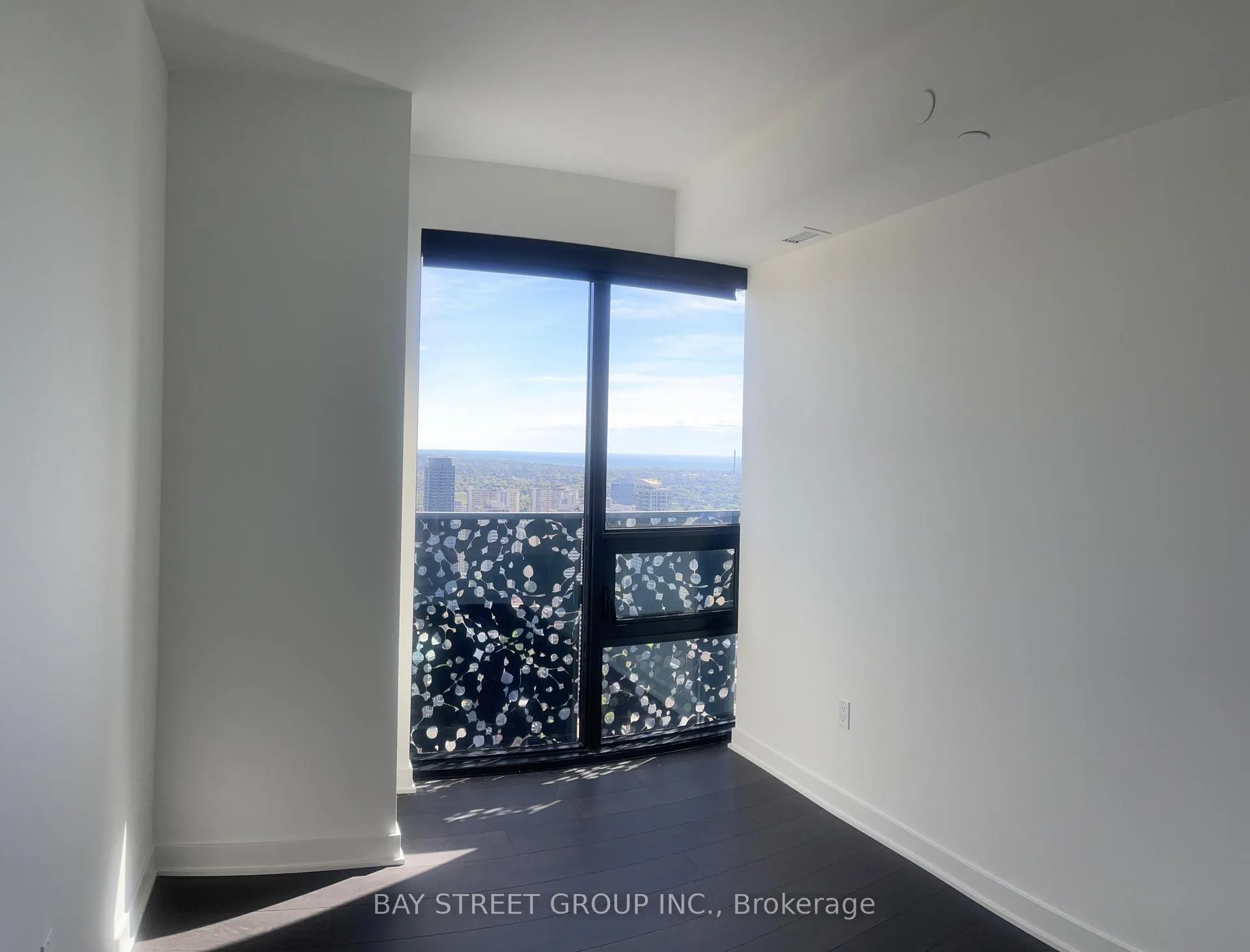 Photo 4 of Unit 4602, 55 Charles Street E, Toronto, Church-Yonge Corridor — HOMEH
