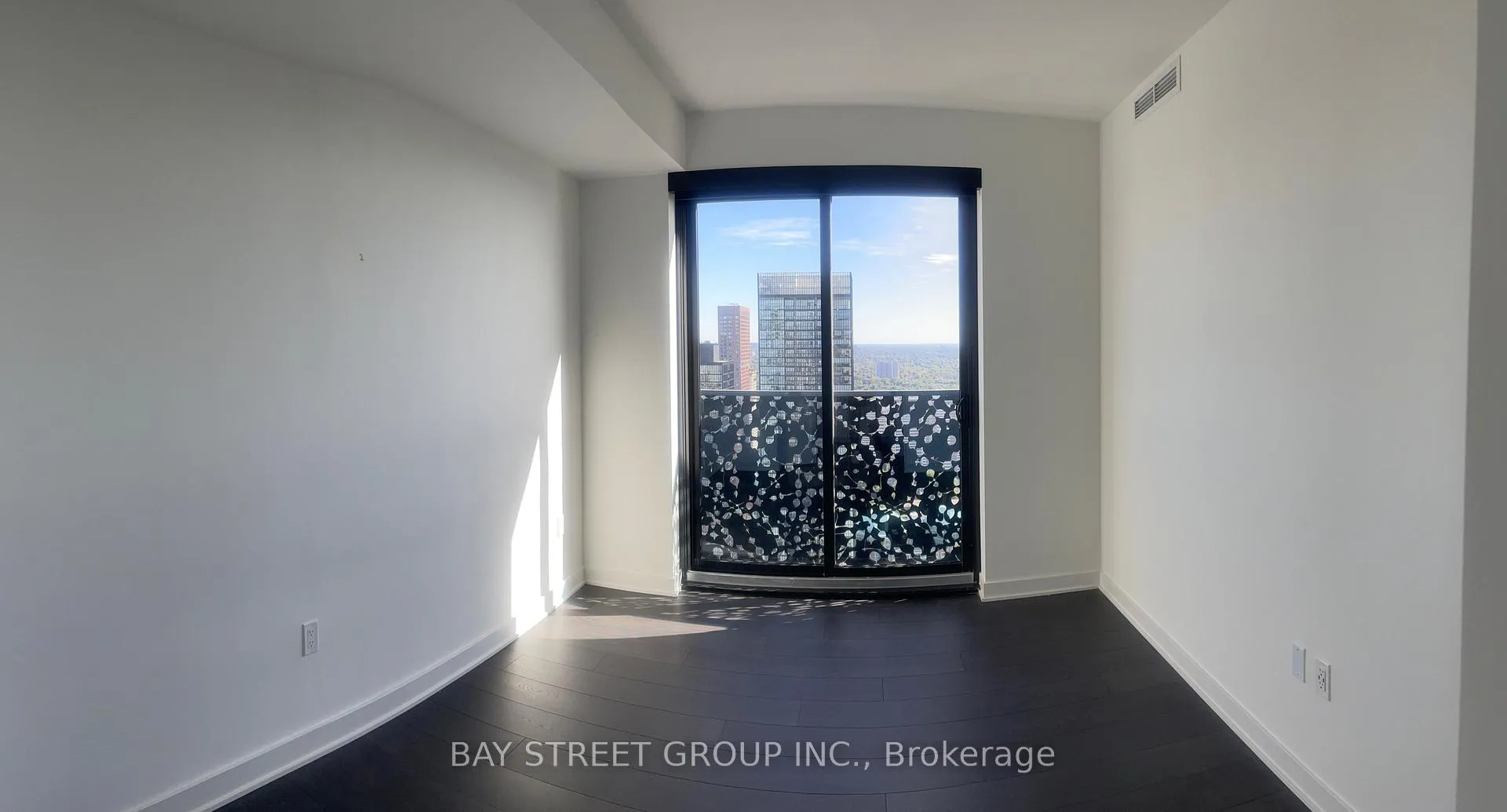 Photo 5 of Unit 4602, 55 Charles Street E, Toronto, Church-Yonge Corridor — HOMEH