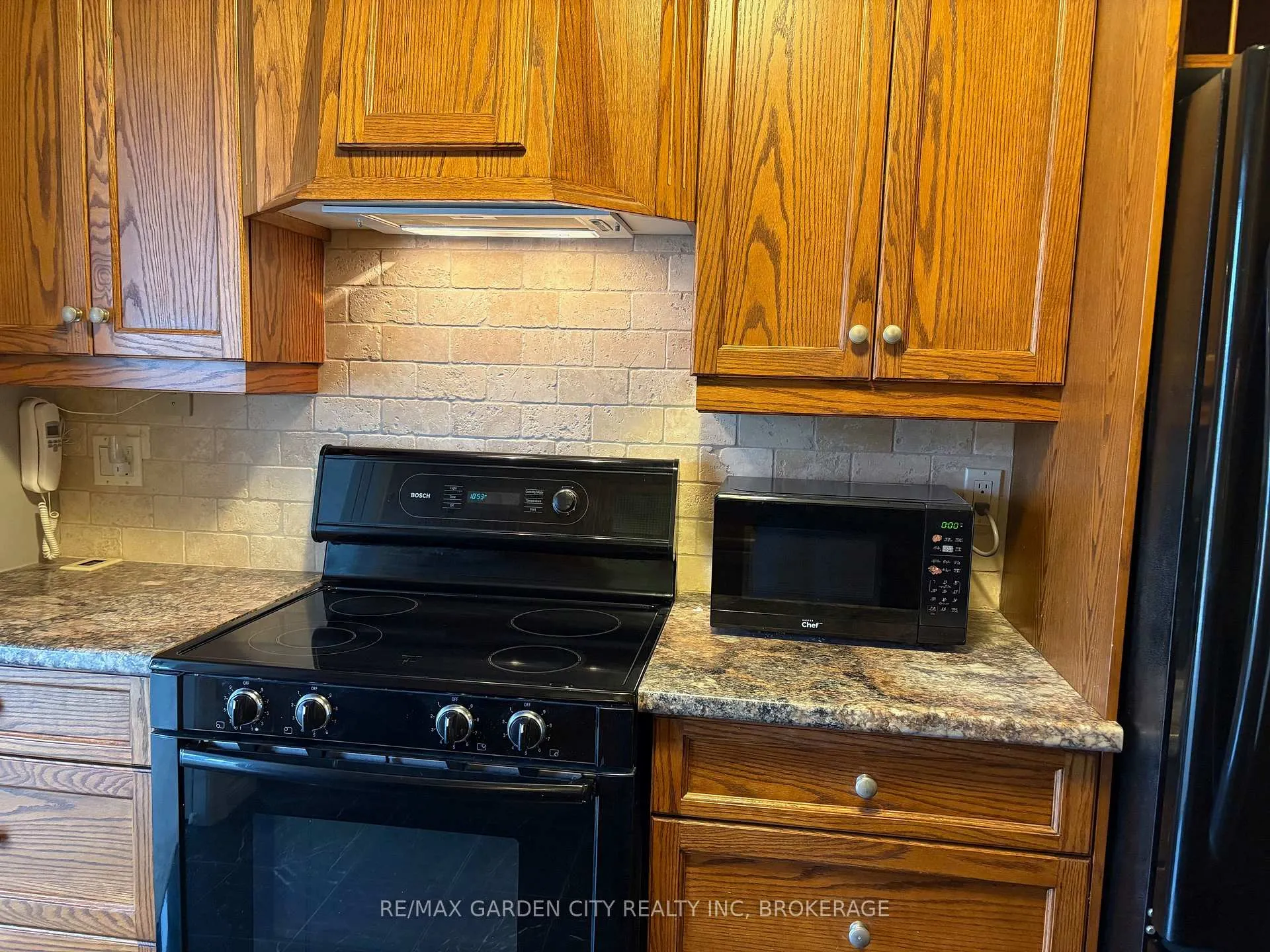 Photo 4 of Unit 207, 162 Martindale Road, St. Catharines, Grapeview — HOMEH