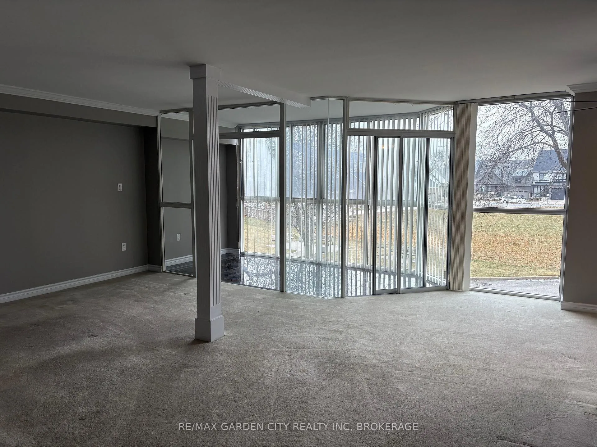 Photo 11 of Unit 207, 162 Martindale Road, St. Catharines, Grapeview — HOMEH