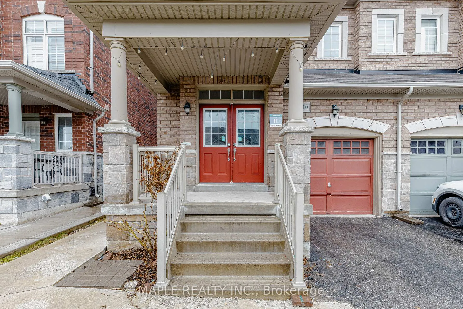 Photo 3 of 10 Eastlake Road, Brampton, Fletcher's Meadow — HOMEH
