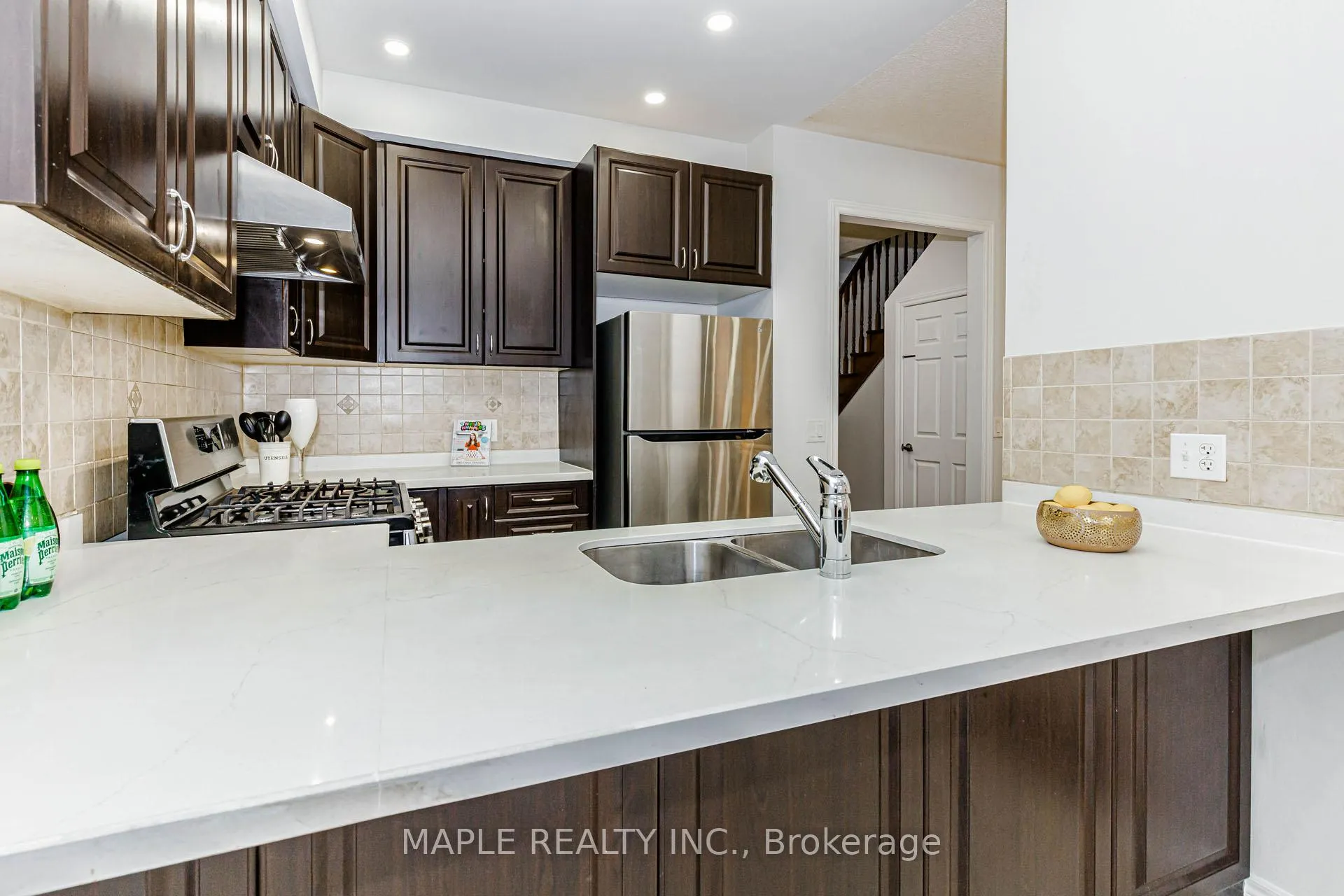Photo 15 of 10 Eastlake Road, Brampton, Fletcher's Meadow — HOMEH