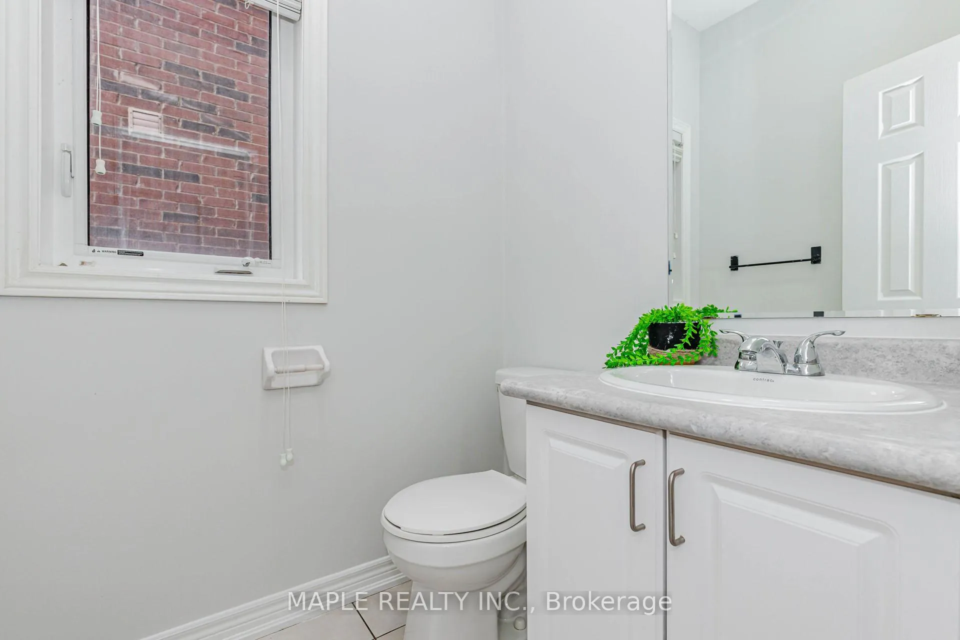 Photo 18 of 10 Eastlake Road, Brampton, Fletcher's Meadow — HOMEH