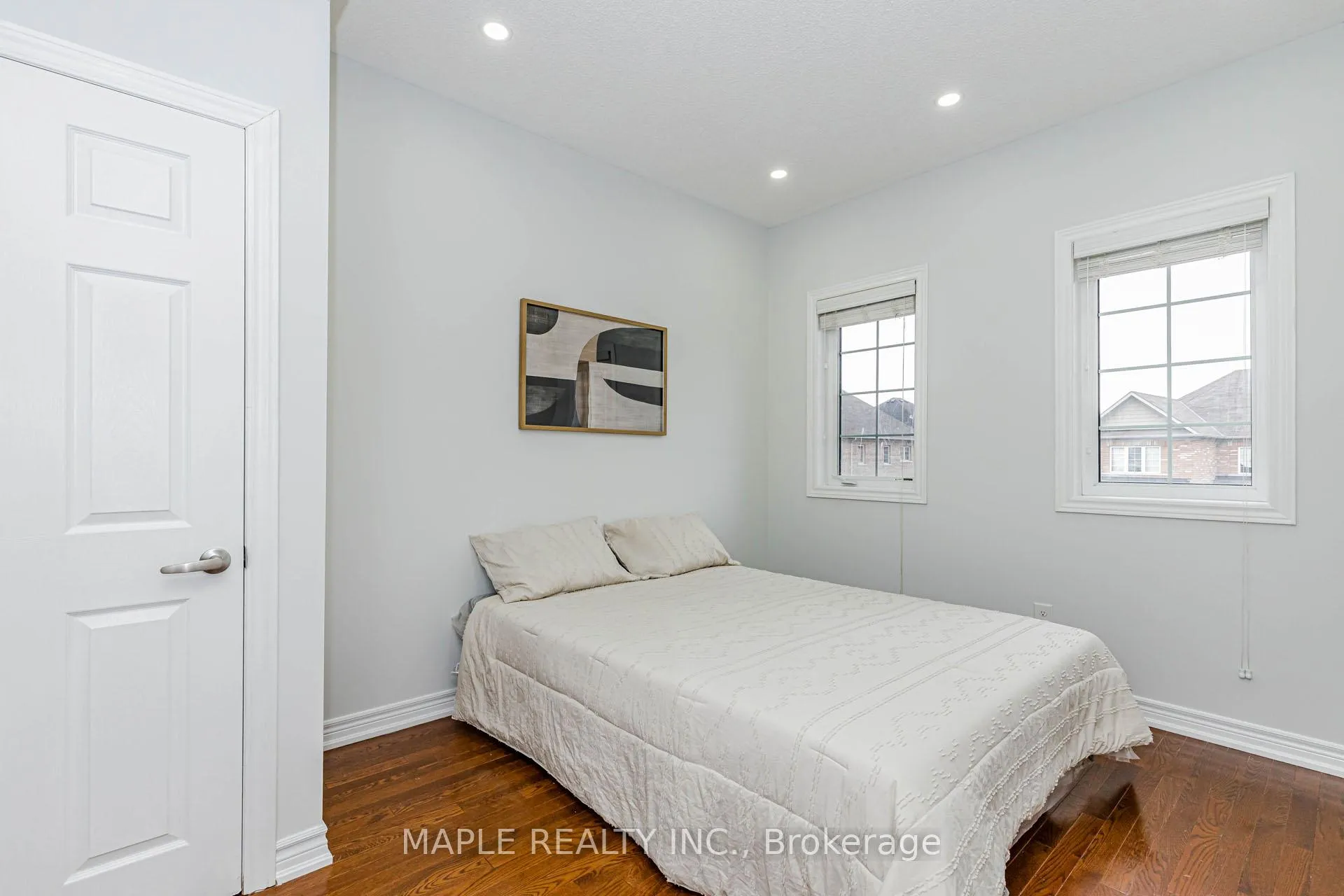 Photo 24 of 10 Eastlake Road, Brampton, Fletcher's Meadow — HOMEH