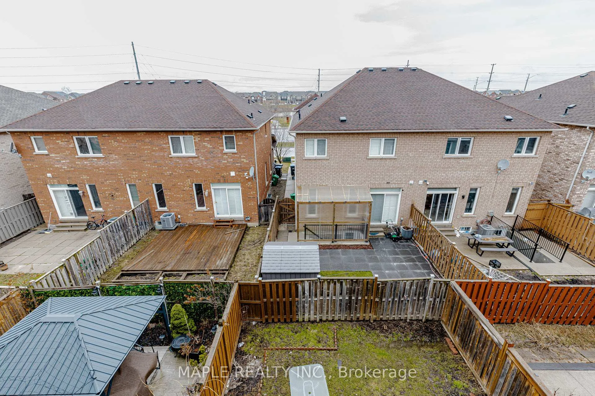 Photo 38 of 10 Eastlake Road, Brampton, Fletcher's Meadow — HOMEH