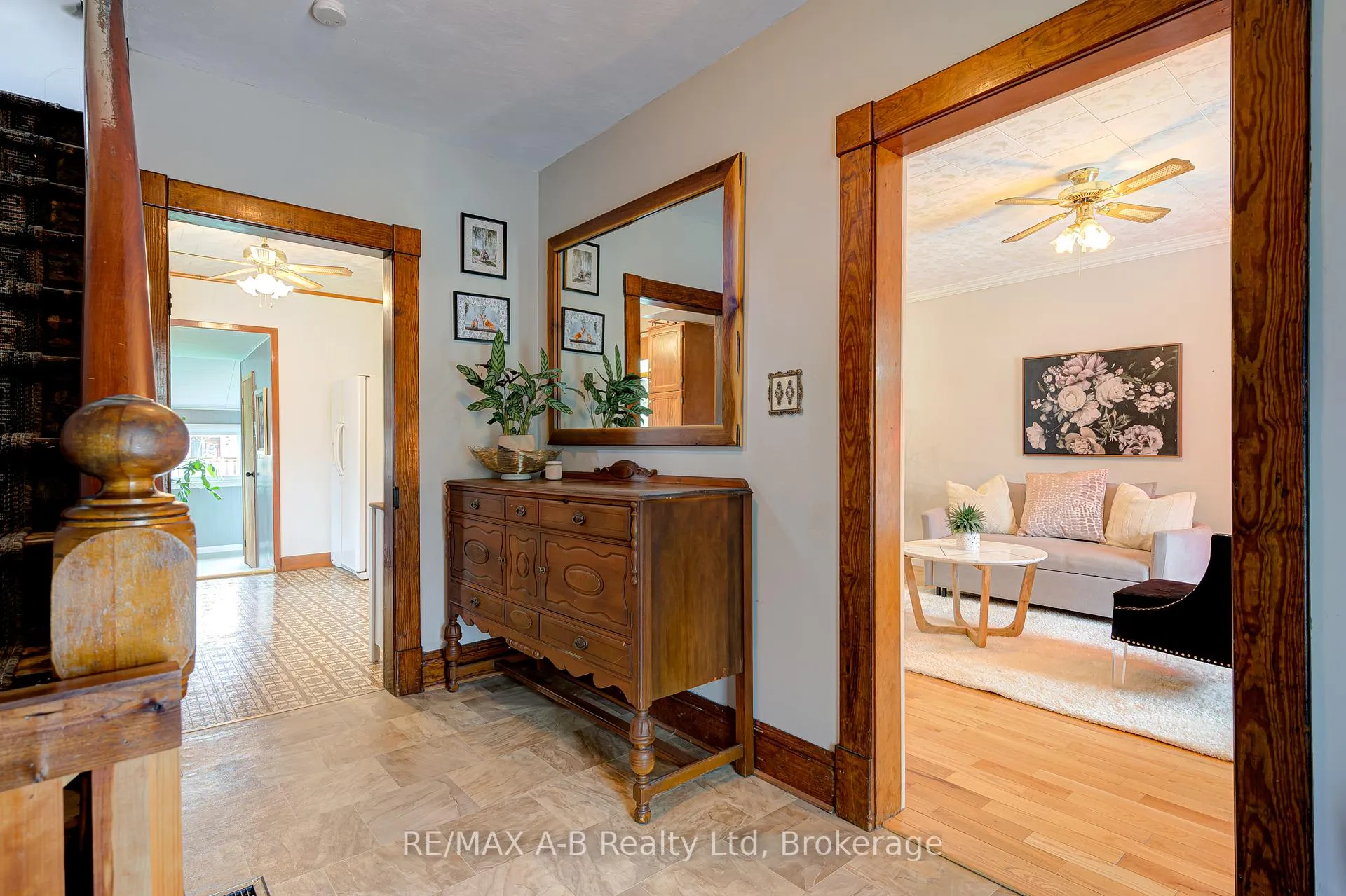 Photo 10 of 11 Brant Street, Stratford — HOMEH
