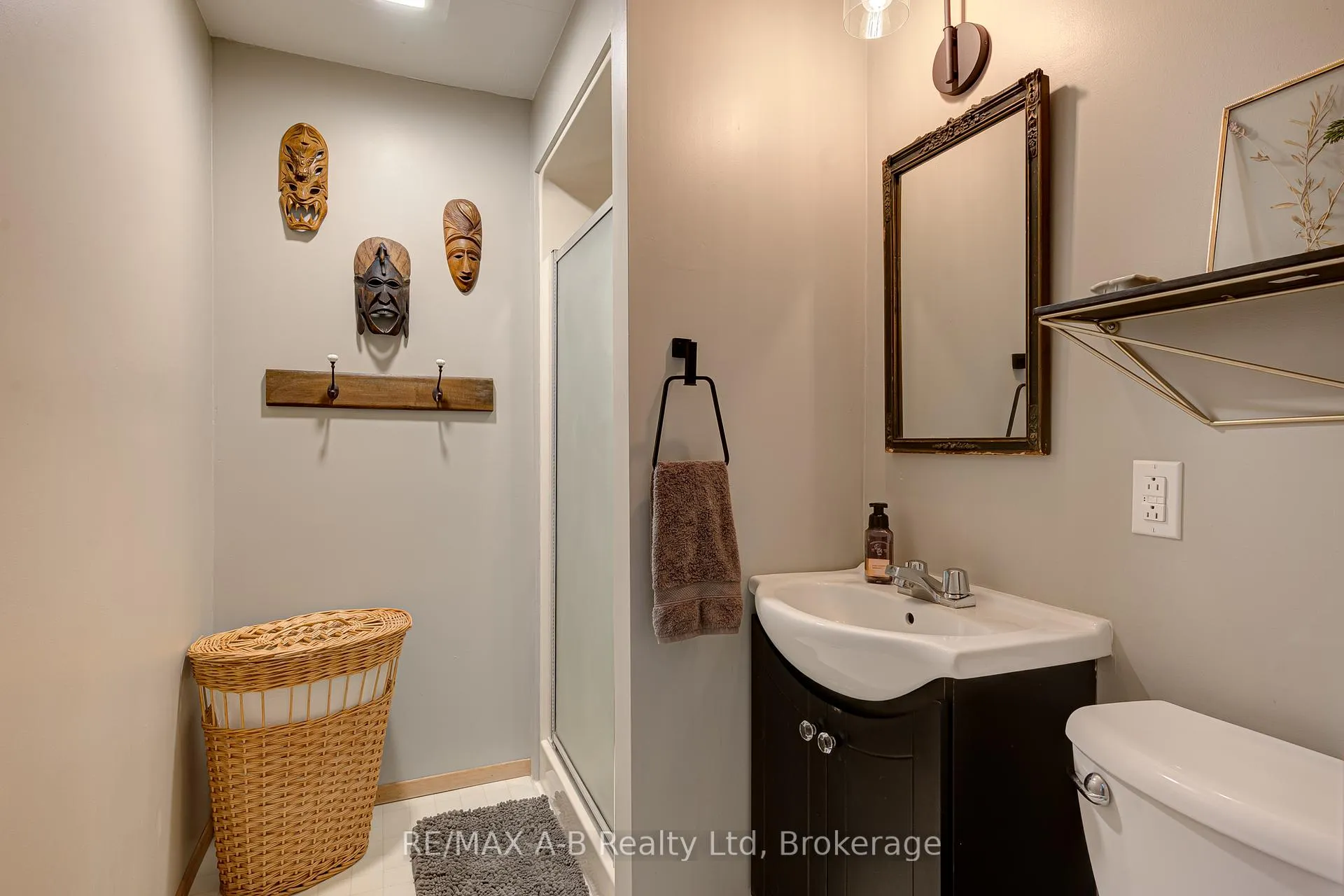 Photo 19 of 11 Brant Street, Stratford — HOMEH