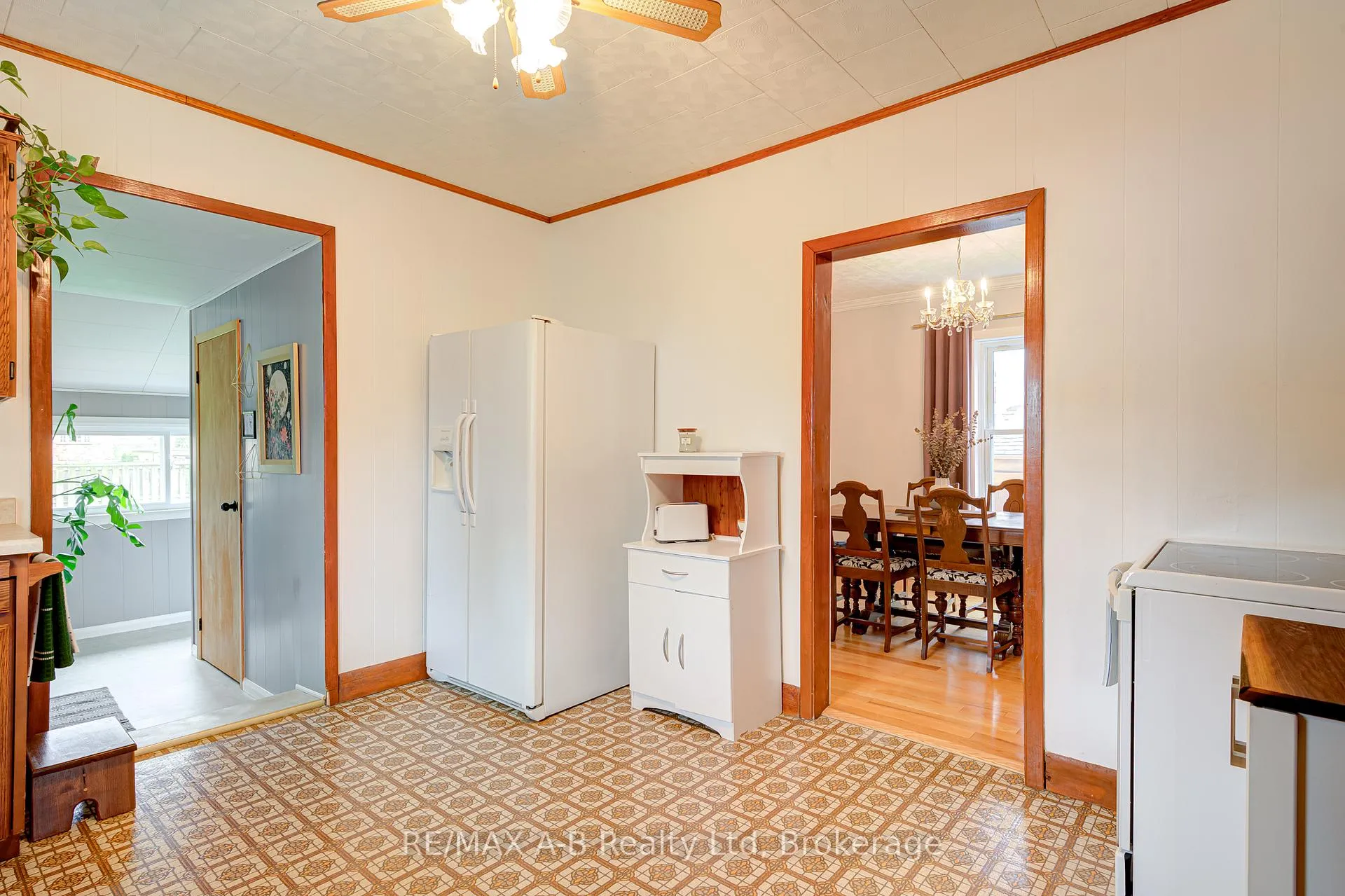 Photo 22 of 11 Brant Street, Stratford — HOMEH