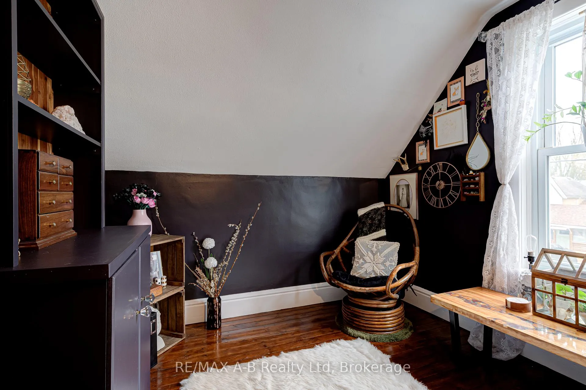 Photo 34 of 11 Brant Street, Stratford — HOMEH